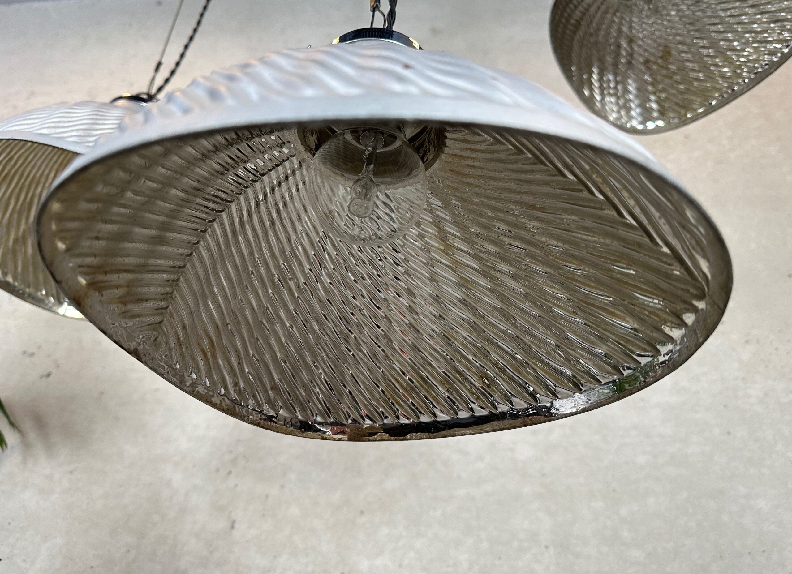 3 suspensions antiques – Helioray
