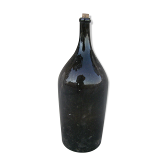 Blown glass bottle