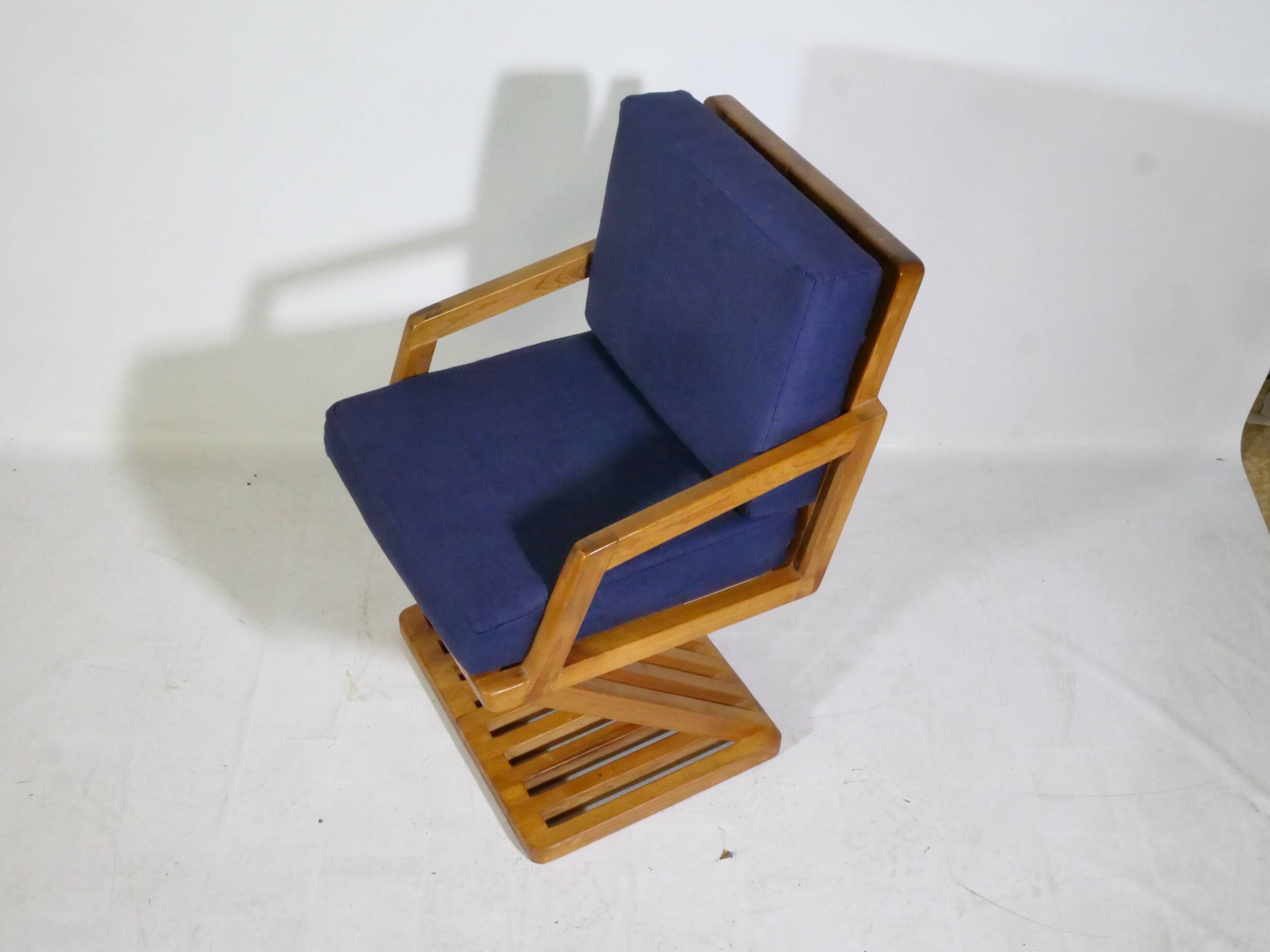 Mid-Century Design Z-Shaped Armchair in Cherry Wood, 1970s