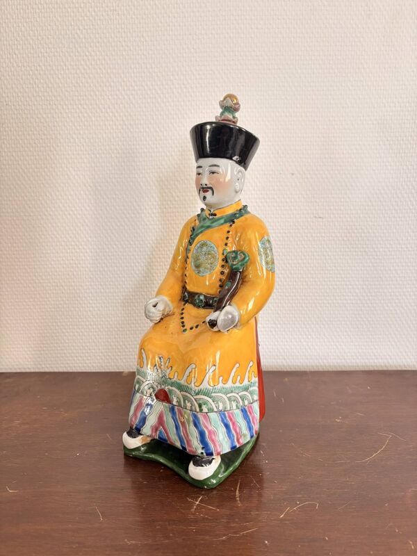 Sculpture en porcelaine chinoise, dignitaire empereur dynastie Qing famille verte