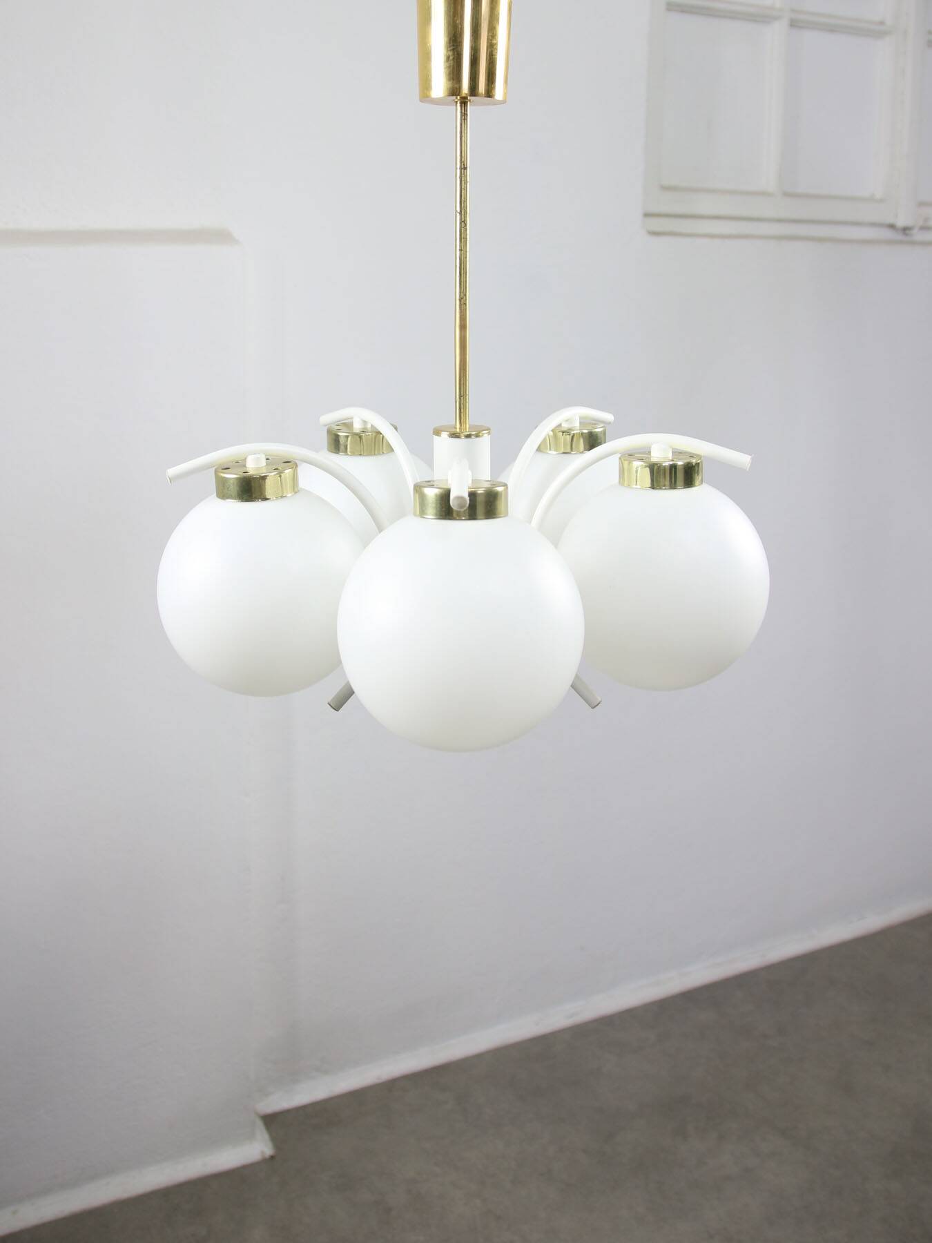 Mid-century modern Italian Brass and Opaline Chandelier
