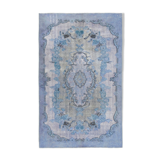 Tapis bleu tissé à la main des années 1980 166 cm x 273 cm