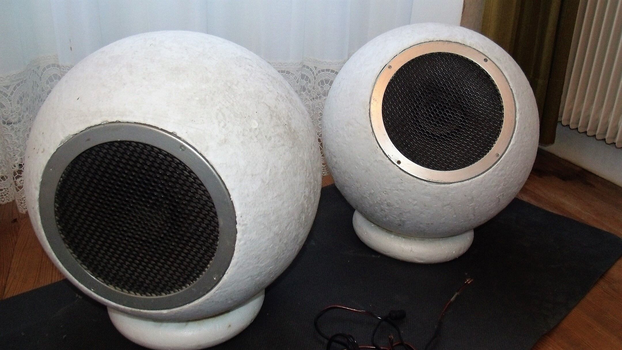 Pair of large speakers Elipson vintage 1950