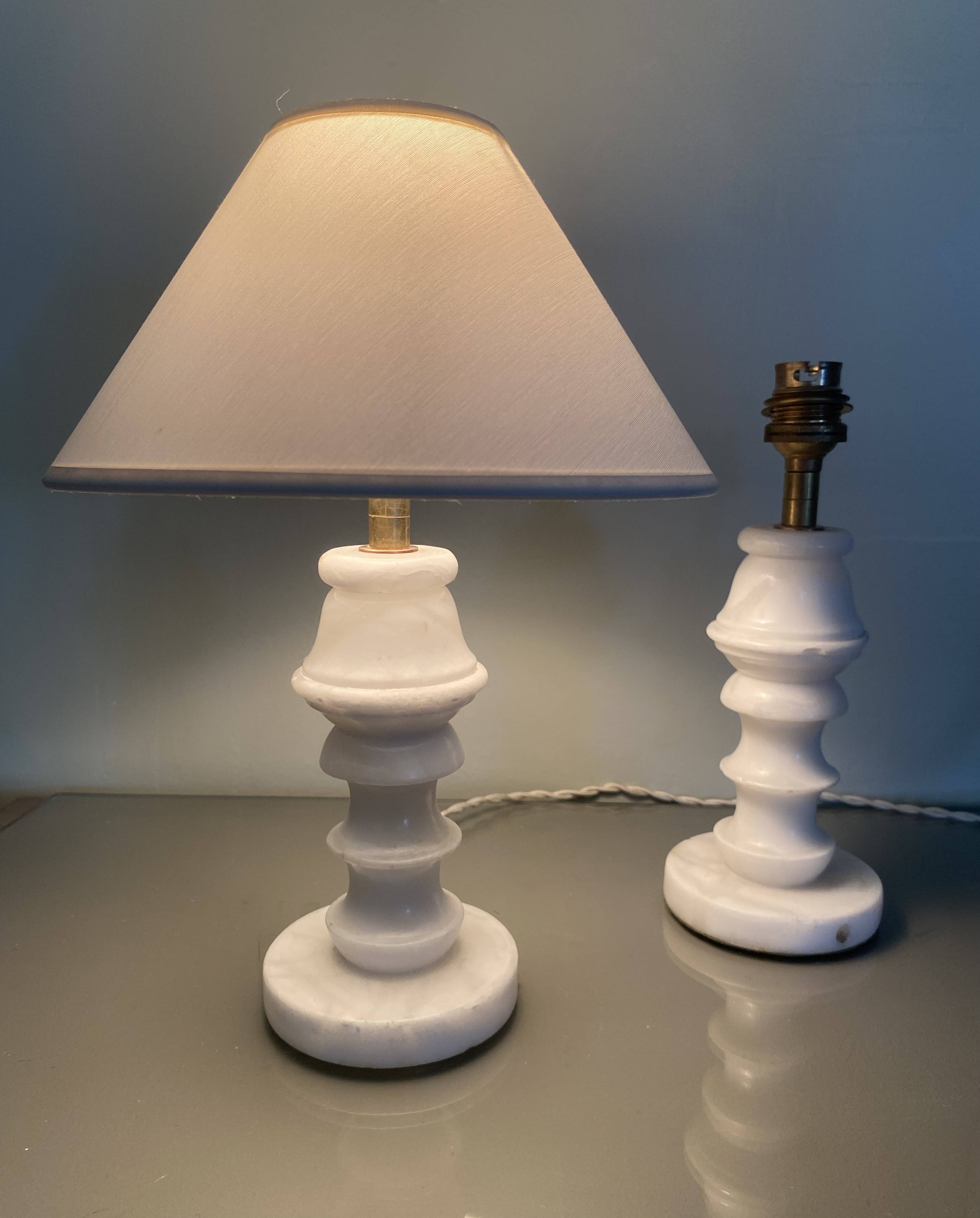 Two alabaster lamps, 2x2M fabric cables, cotton lampshades.