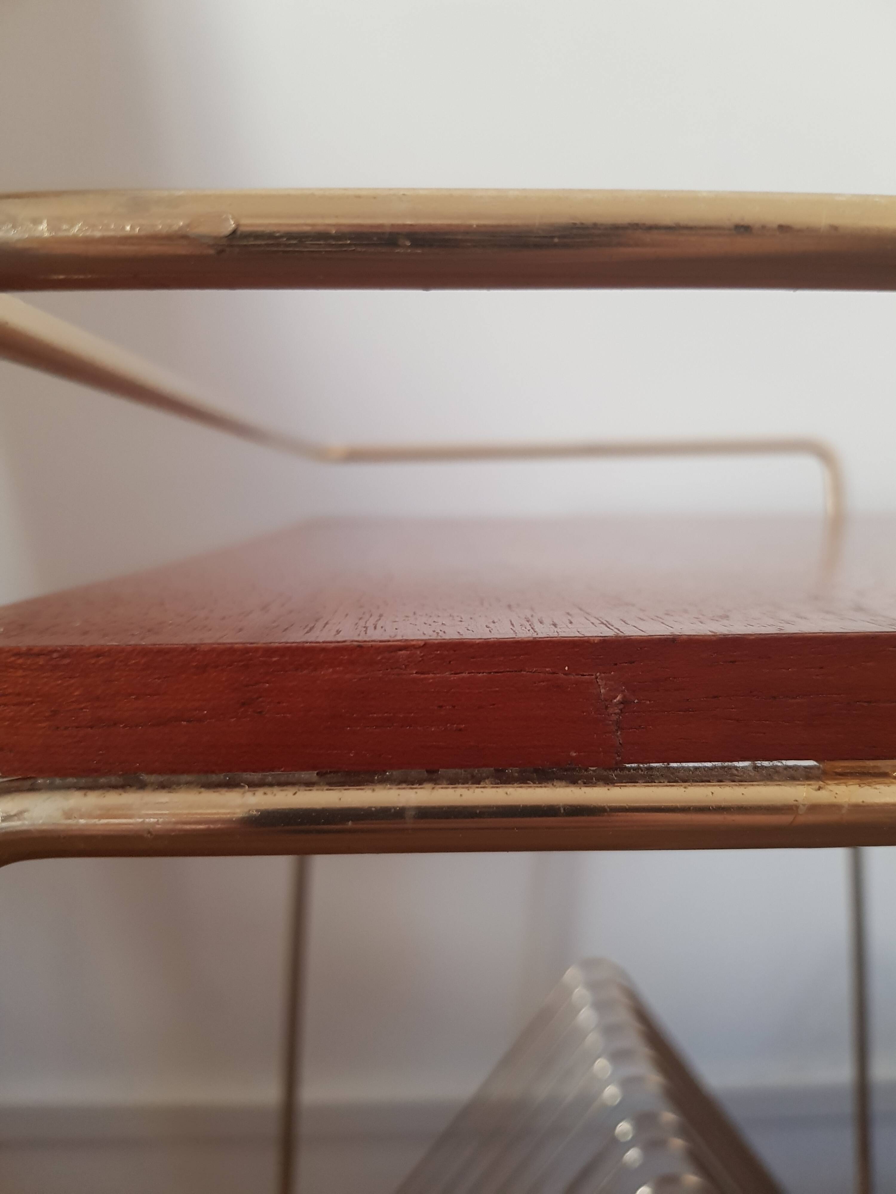 Side table / vinyl stand