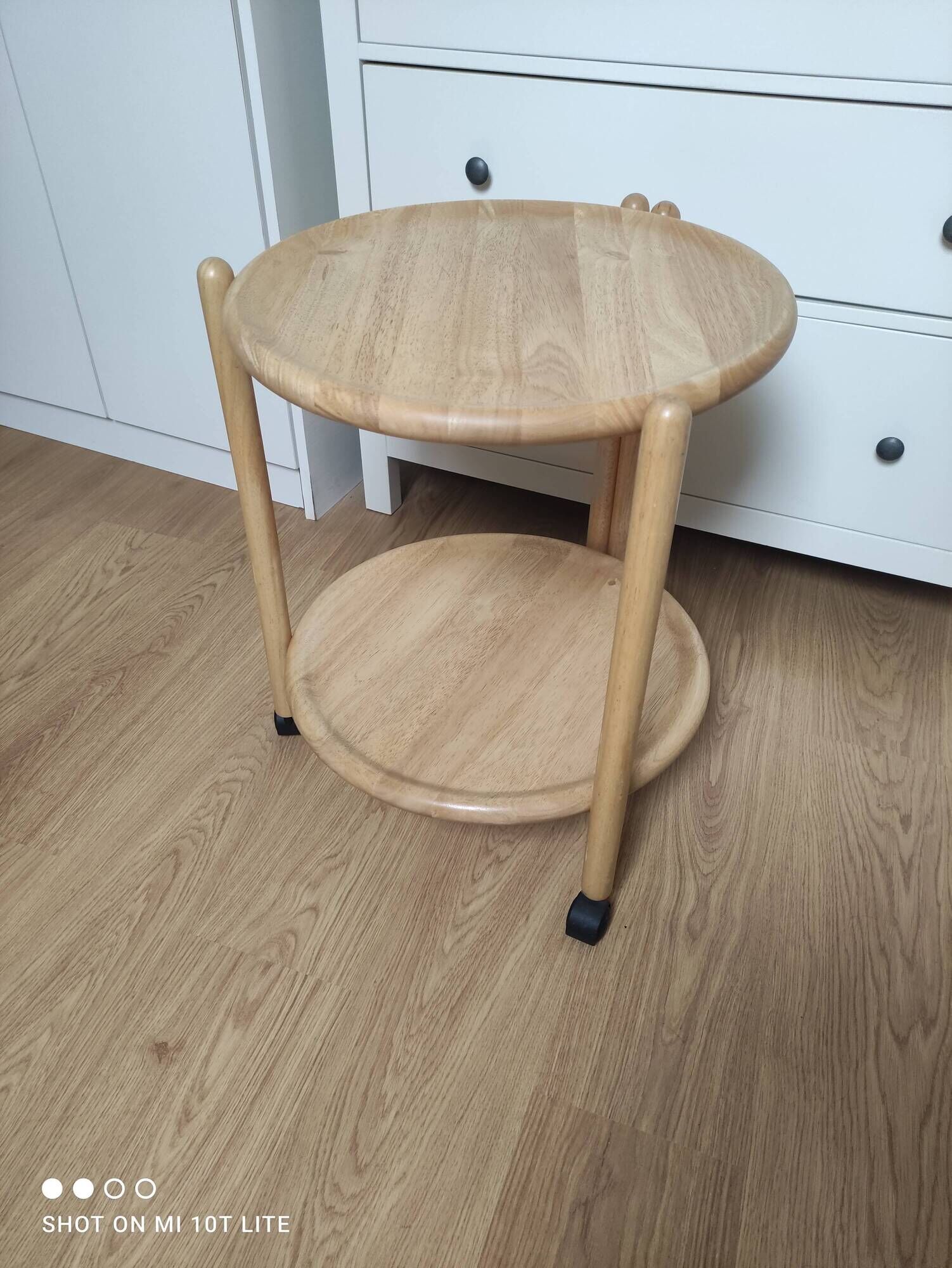 Vintage round service with foldable honey wooden wheels with 2 retractable trays (1 turn)