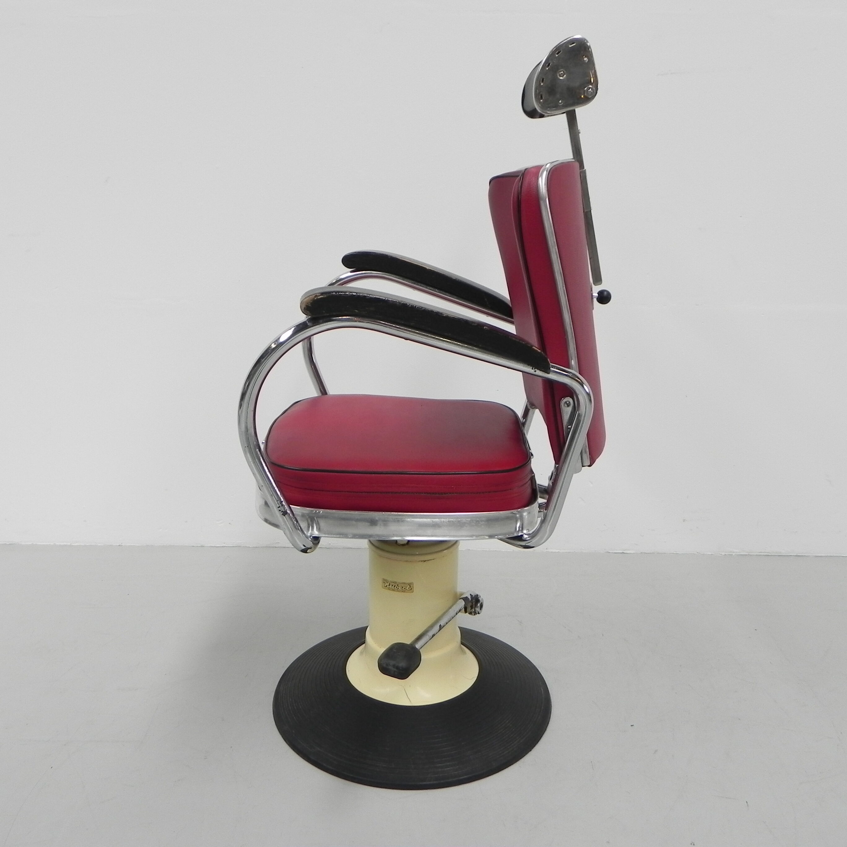 Vintage barber chair, barber chair Nubert