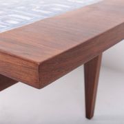 Table basse danoise en palissandre et céramique