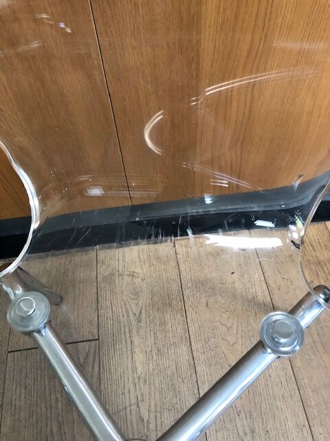 4 Transparent chairs