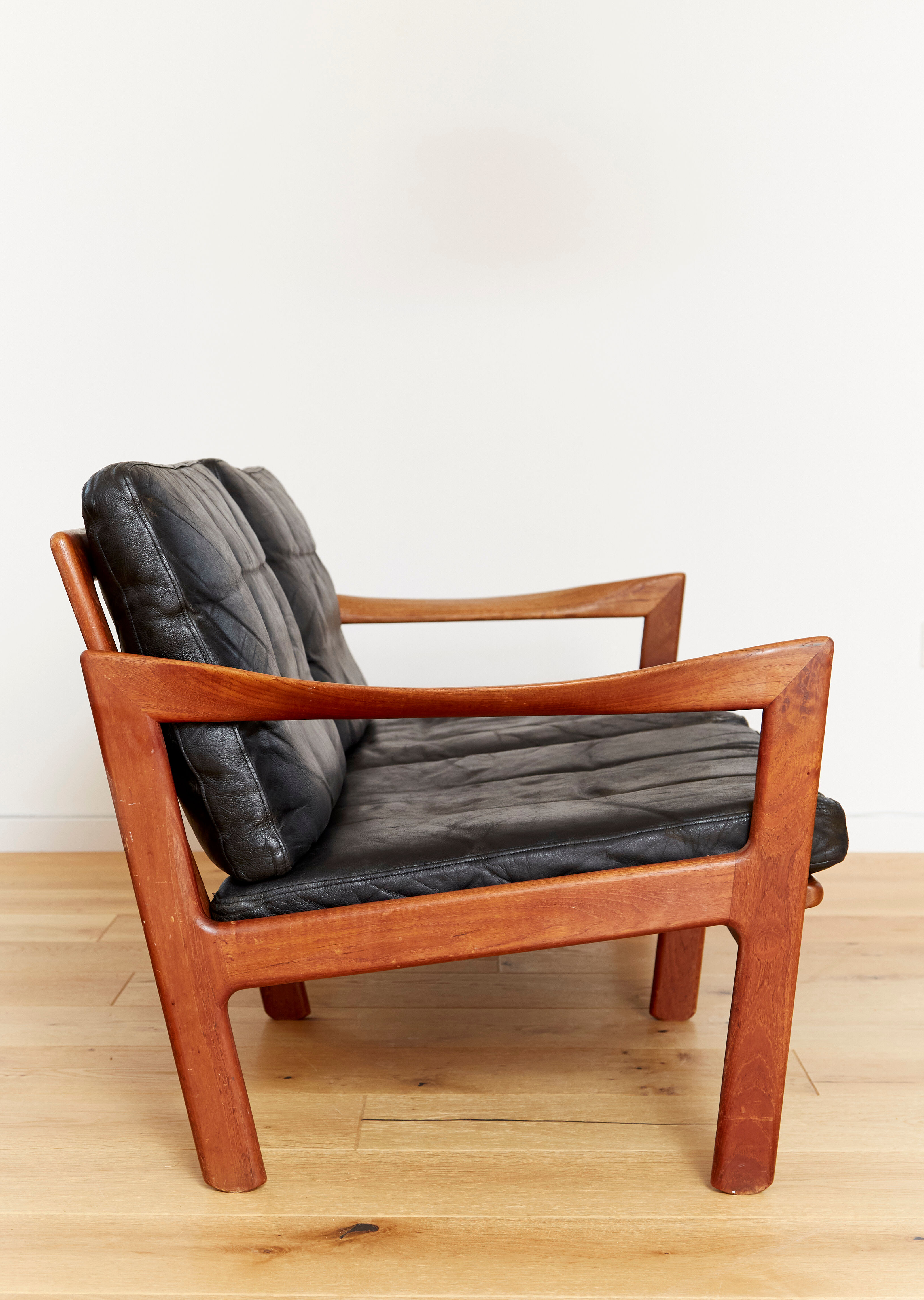 llum Wikkelsø Sofa for Niels Eilersen