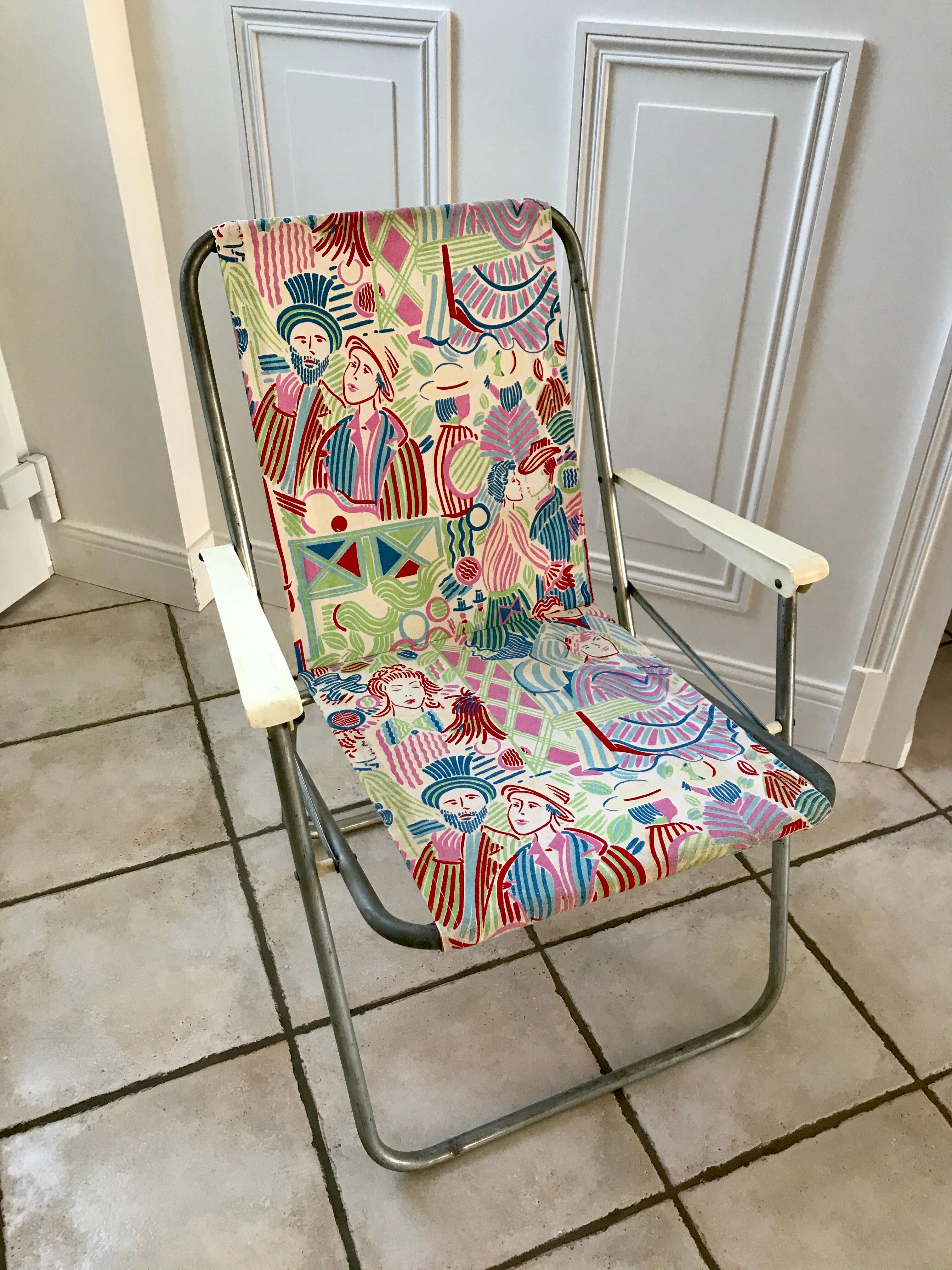 Colorful folding camping chair face pattern 70s