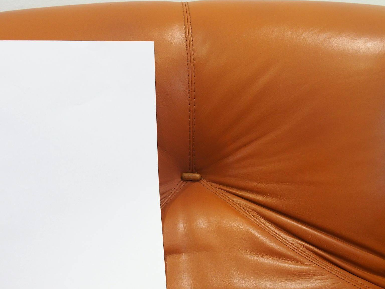Ensemble de fauteuils MP-13 de Percival Lafer en cuir cognac