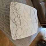 Fiorile model coffee table by poltrona Frau in calacatta marble