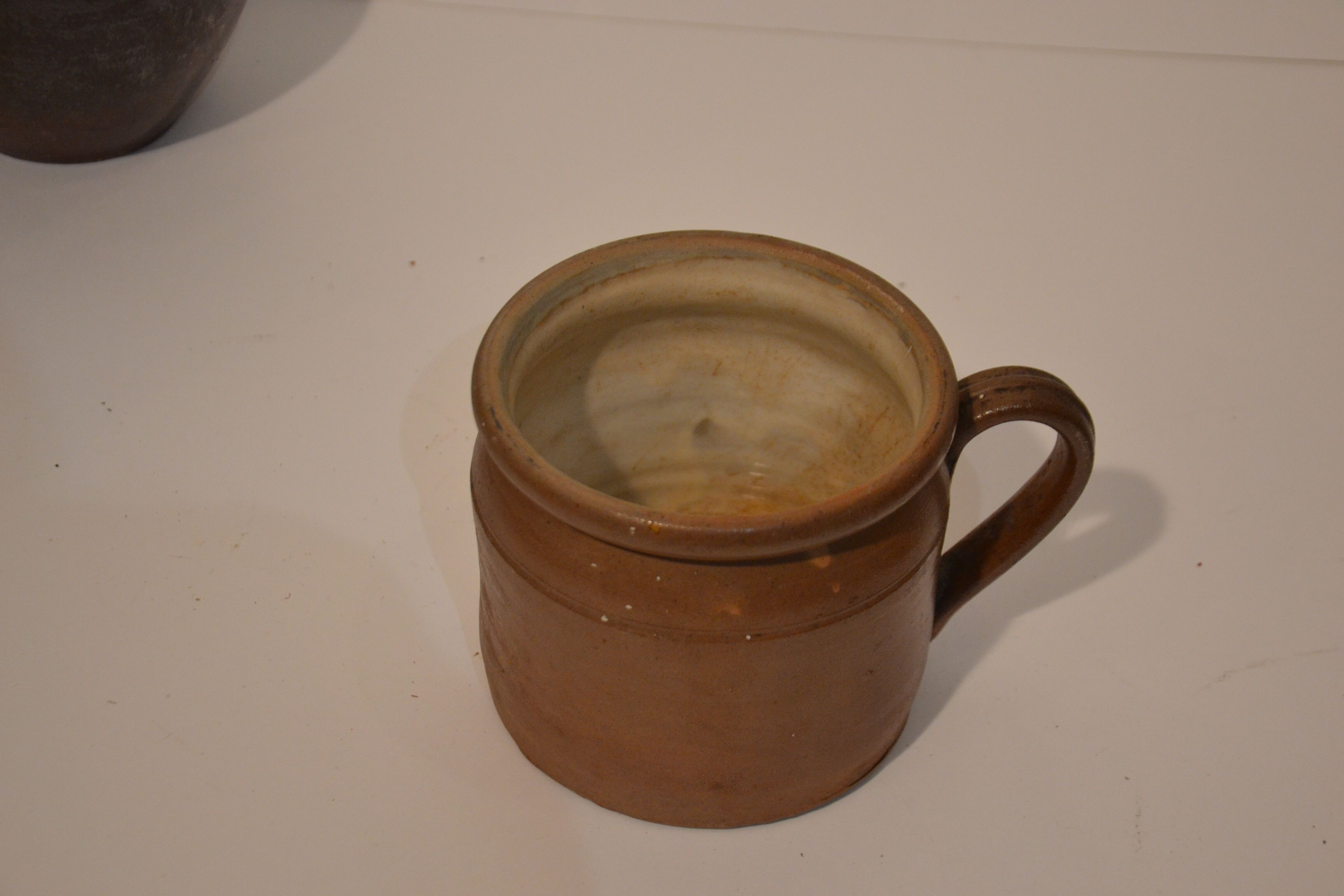 Stoneware pot