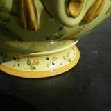 Old tiled bouquet maker from Martres-Tolosane