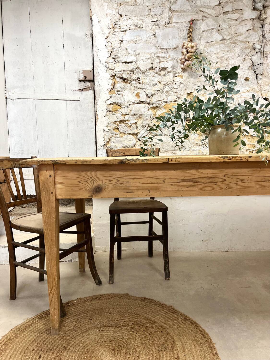 Farm table