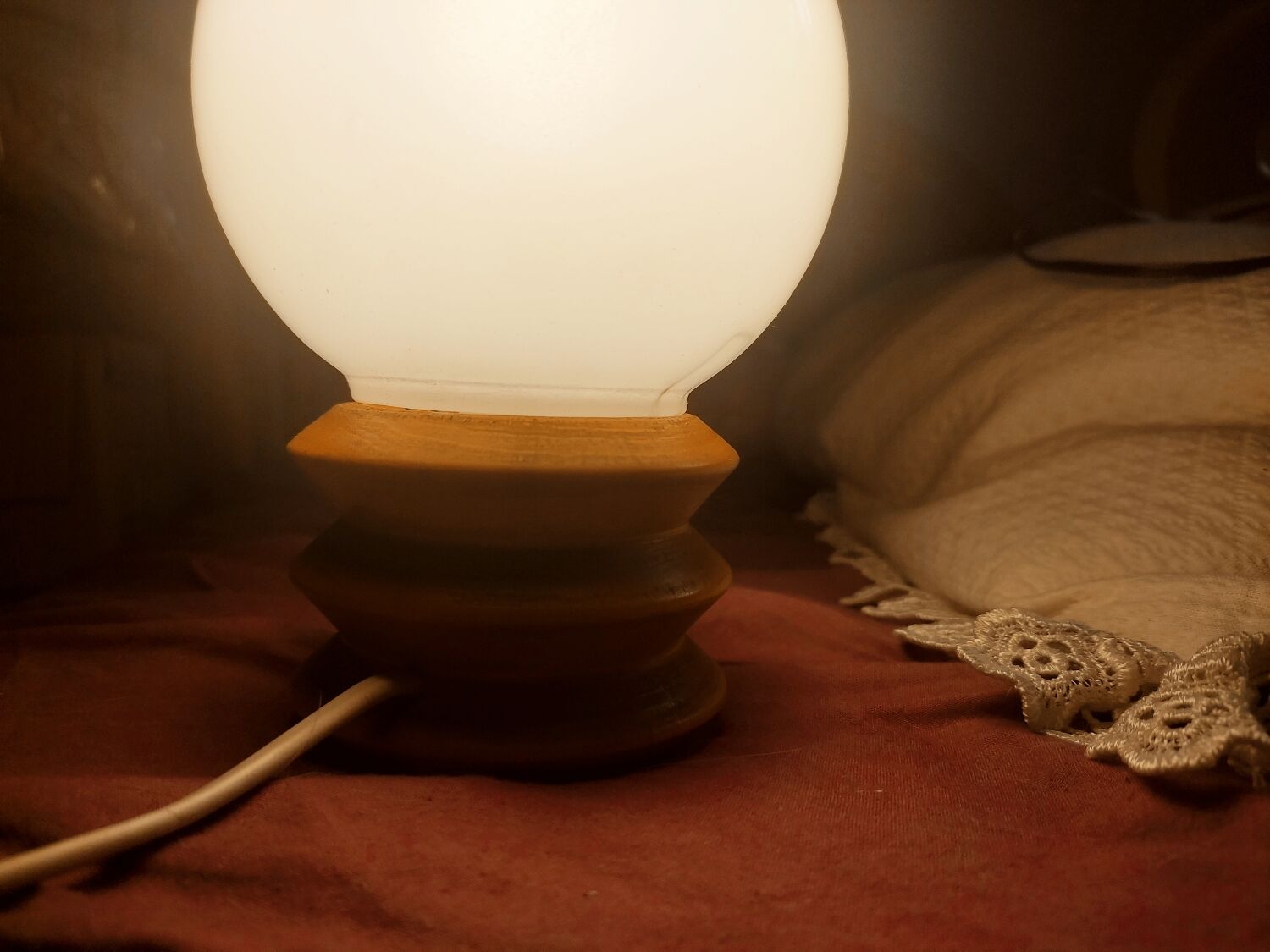 Wooden bedside lamp and opaline sphere