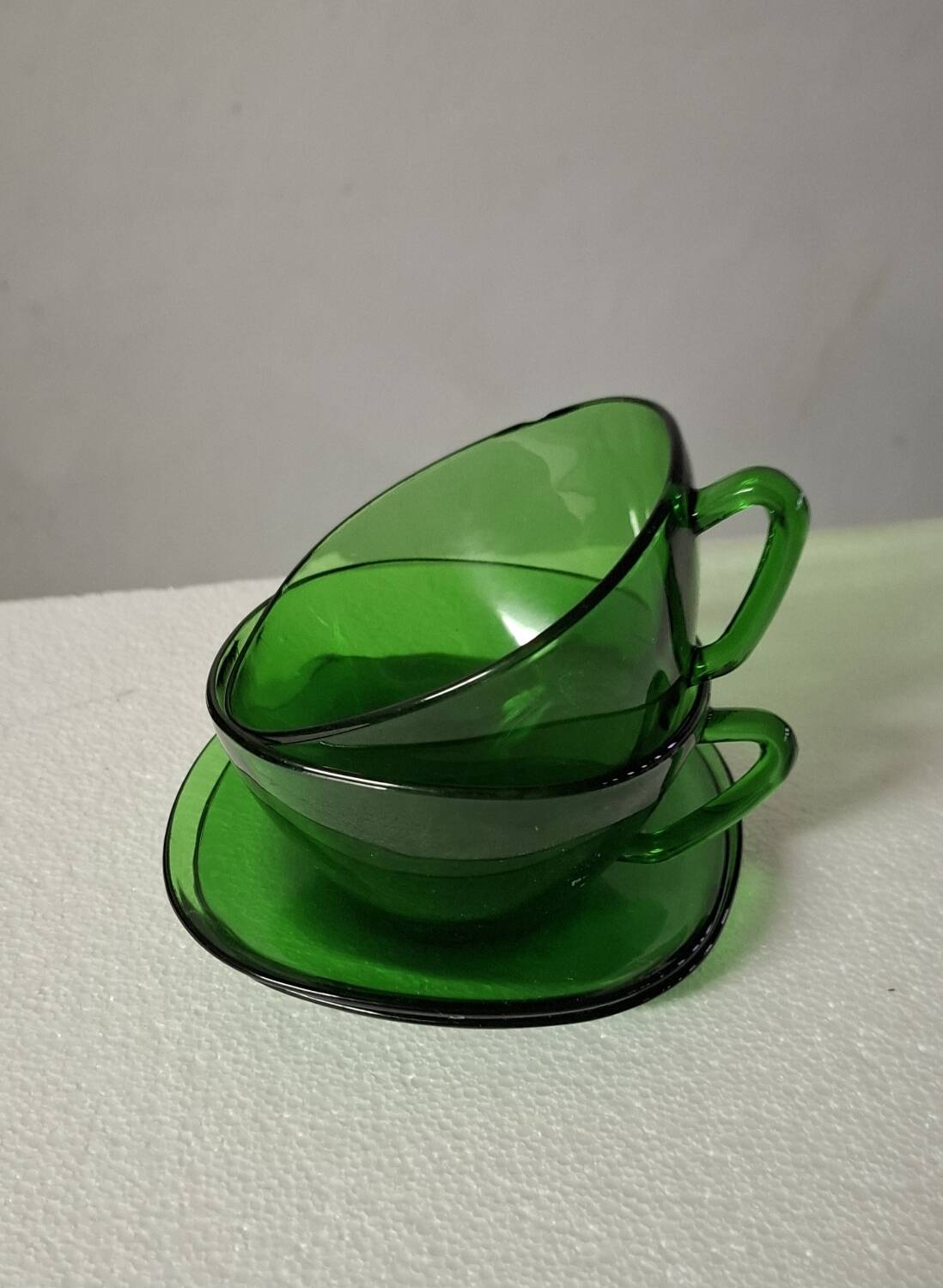 2 large green cups - Vereco.
