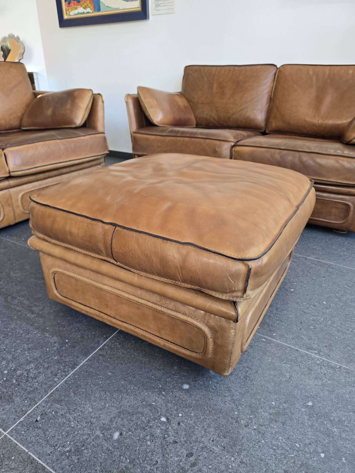Roche Bobois vintage lounge from the 80s – cognac buffalo leather – 2 sofas + pouf