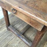 Farm table