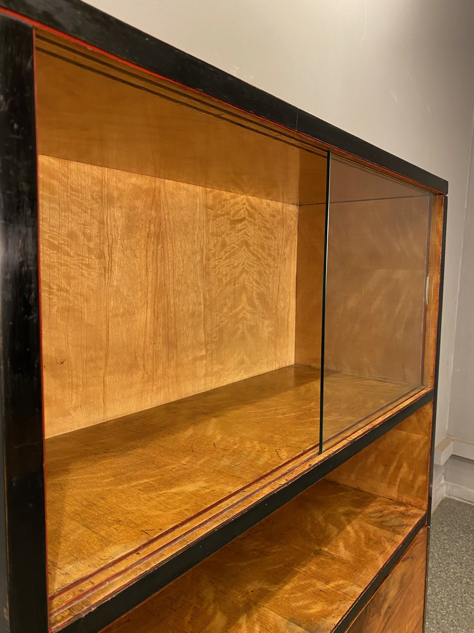 Bibliothèque plaquée noyer vintage, années 1960