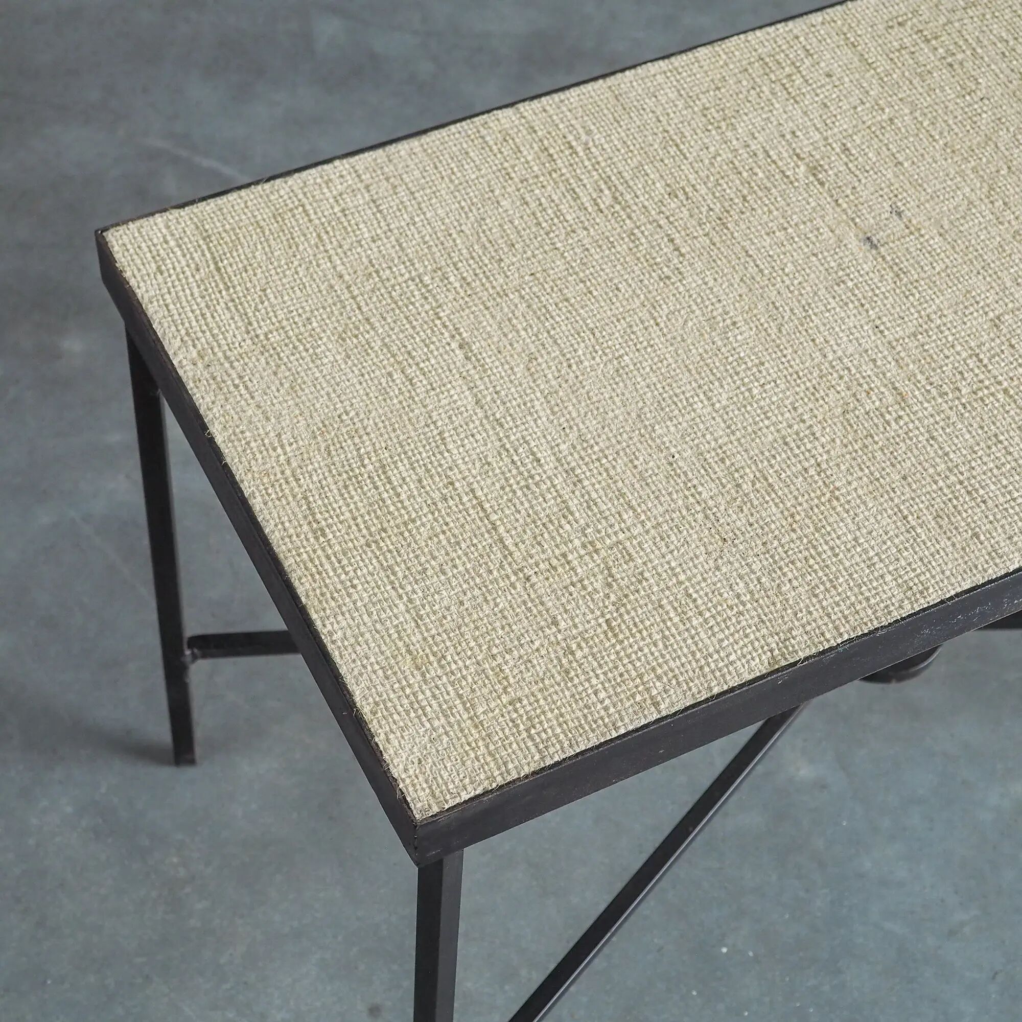 Set of 2 minimalist metal side tables with plaster-fiber tops