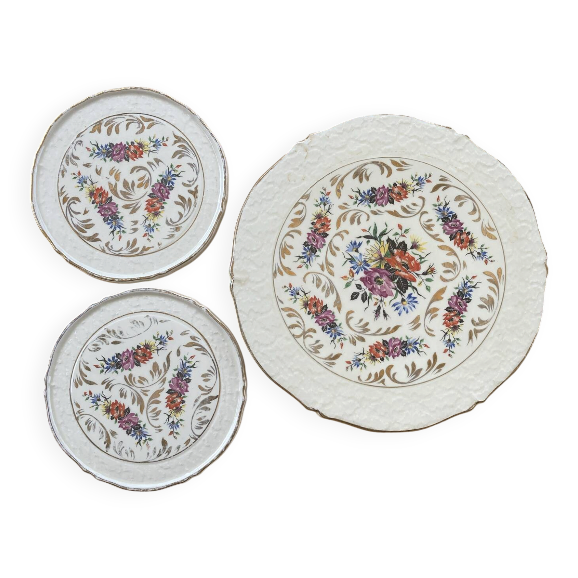 Presentation platters in artistic ceramic from the brand Cernanord Fr.
