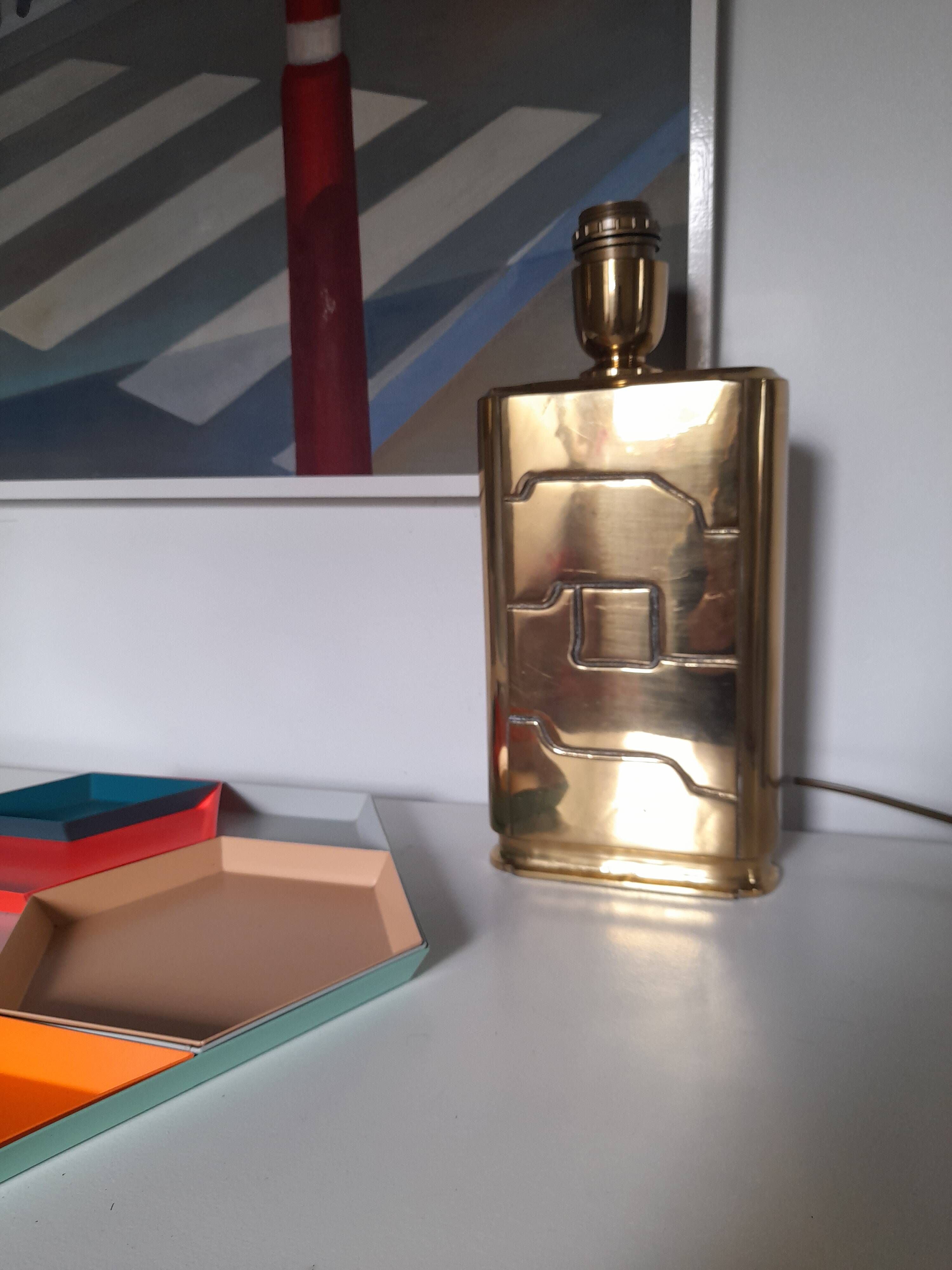 Brutalist brass lamp base Regina made in Italy.