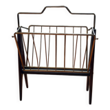 Folding magazine rack