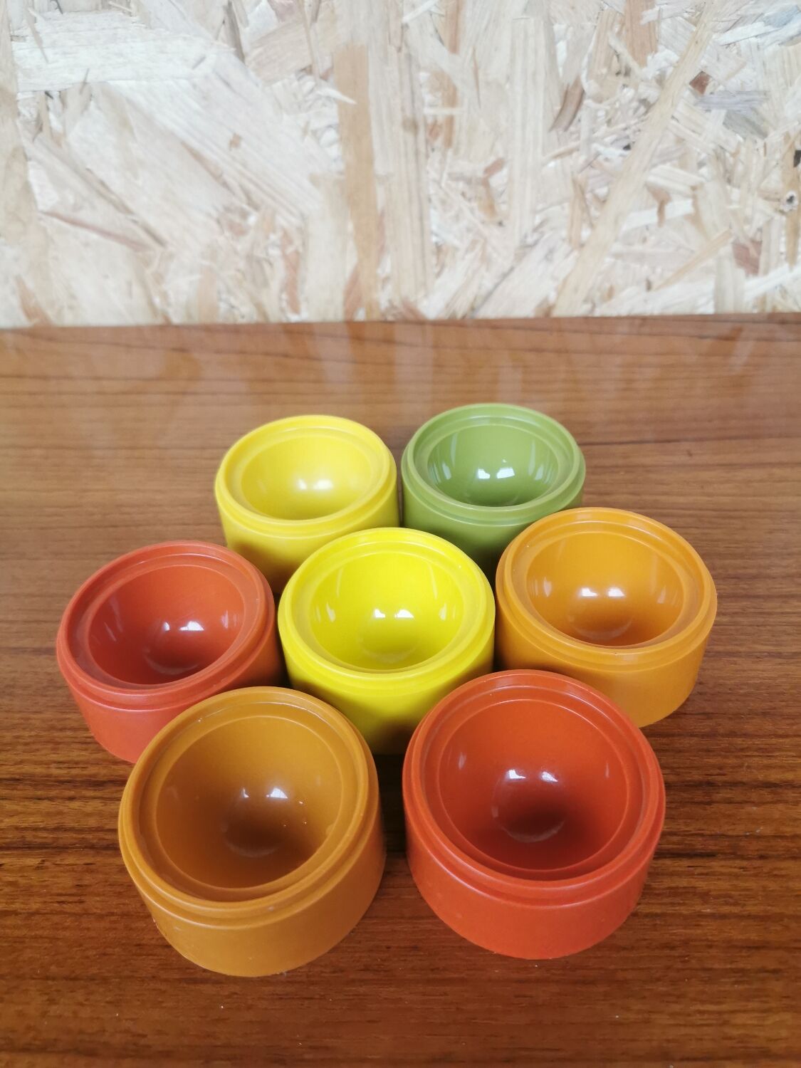 Set of 7 vintage Tupperware egg cups