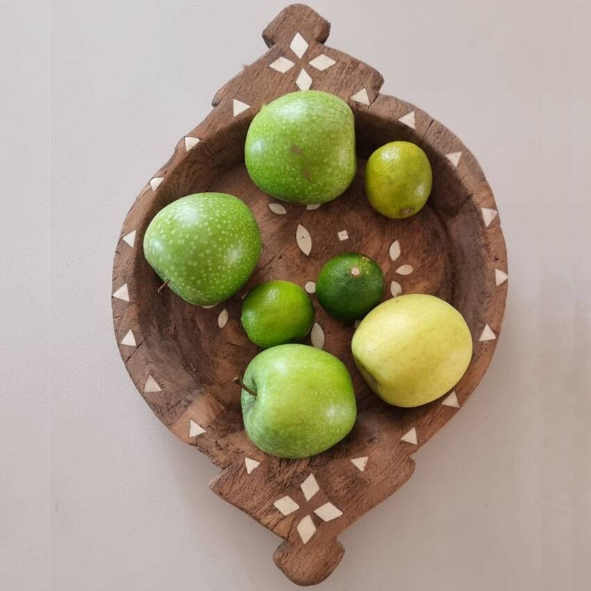 Old wooden Indian parat / tray.