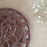 Enameled cast iron trivet