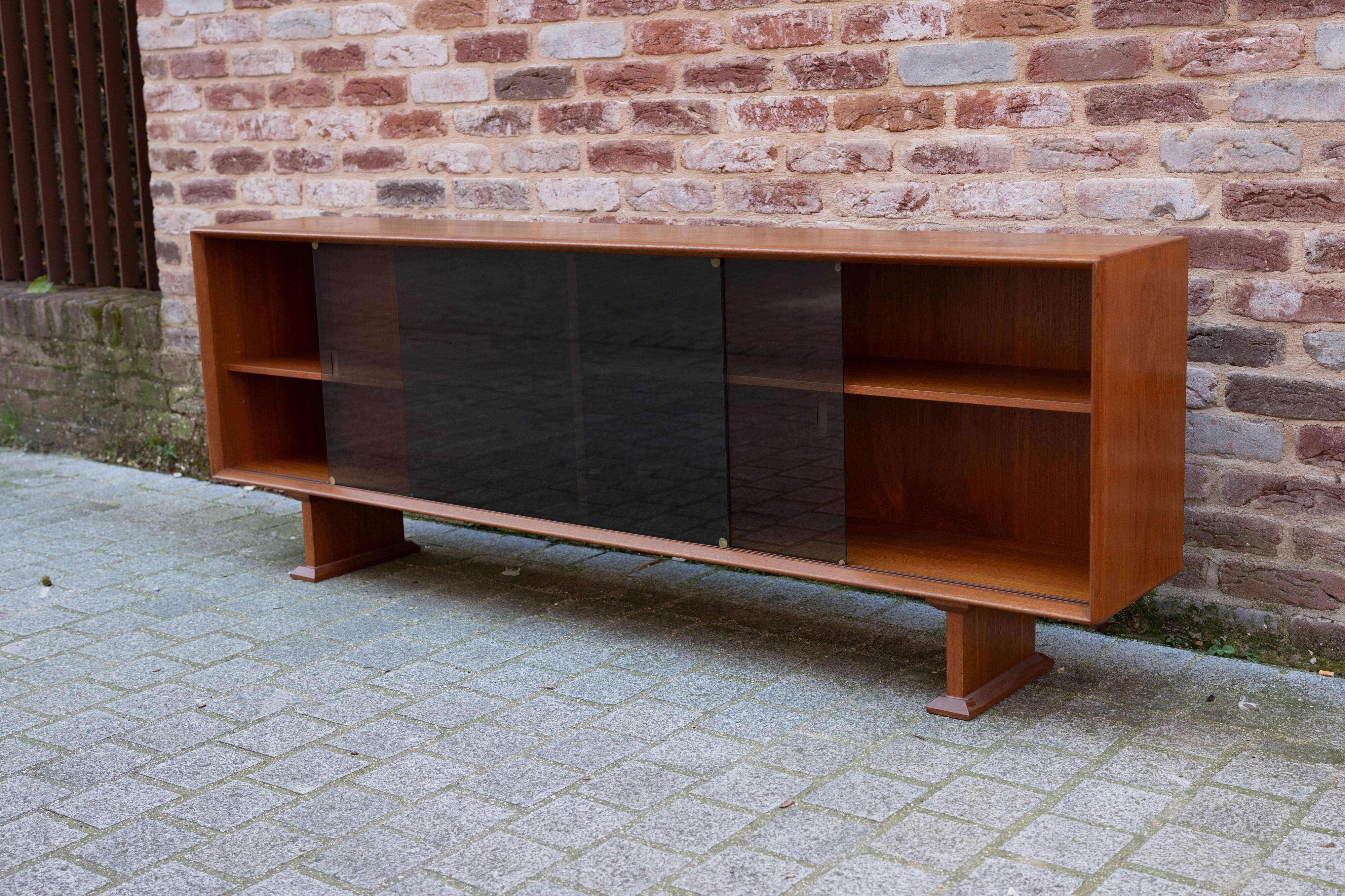 Vintage sideboard by Skovby Møbelfabrik (DK), Danish/Scandinavian.