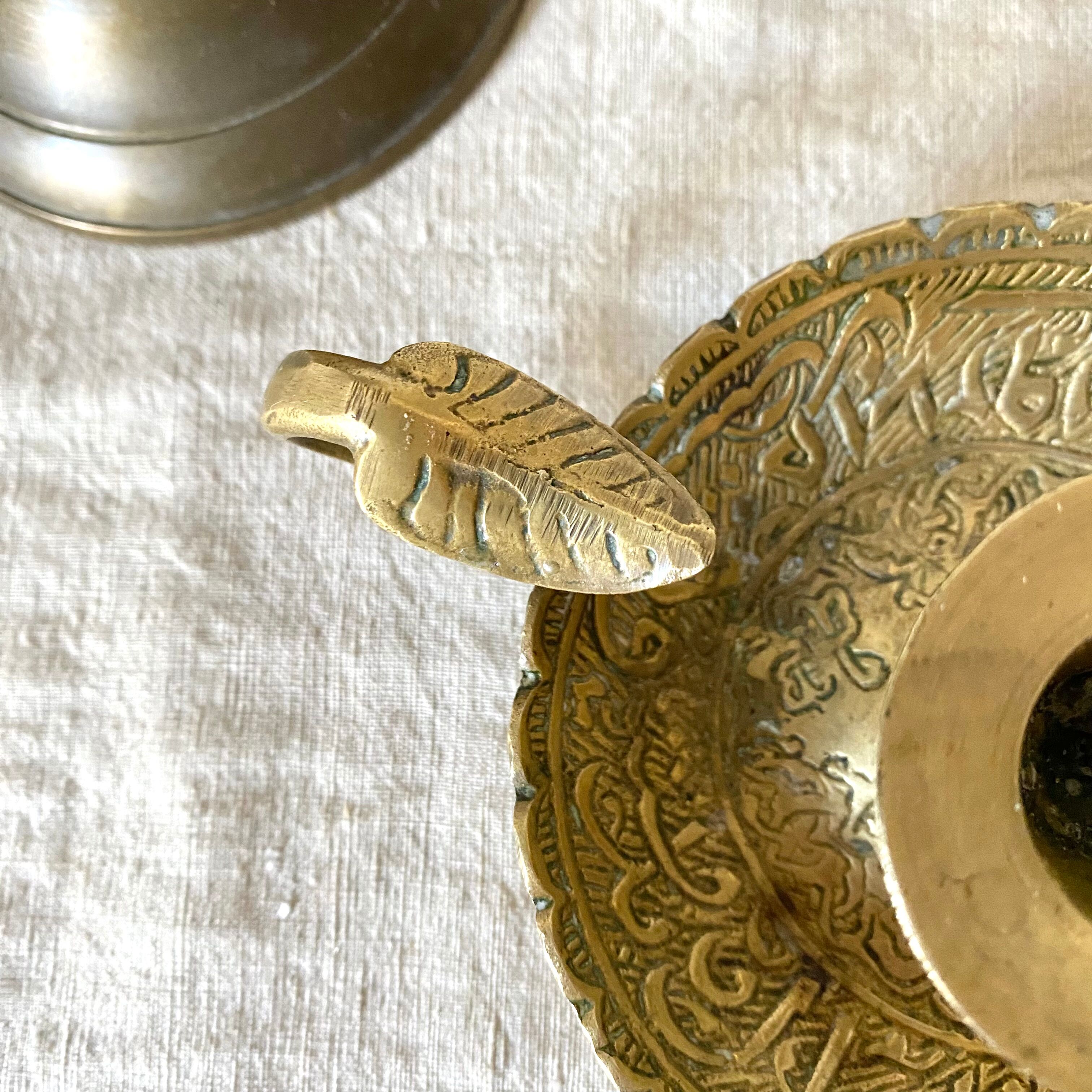 Thumb buggers in duo