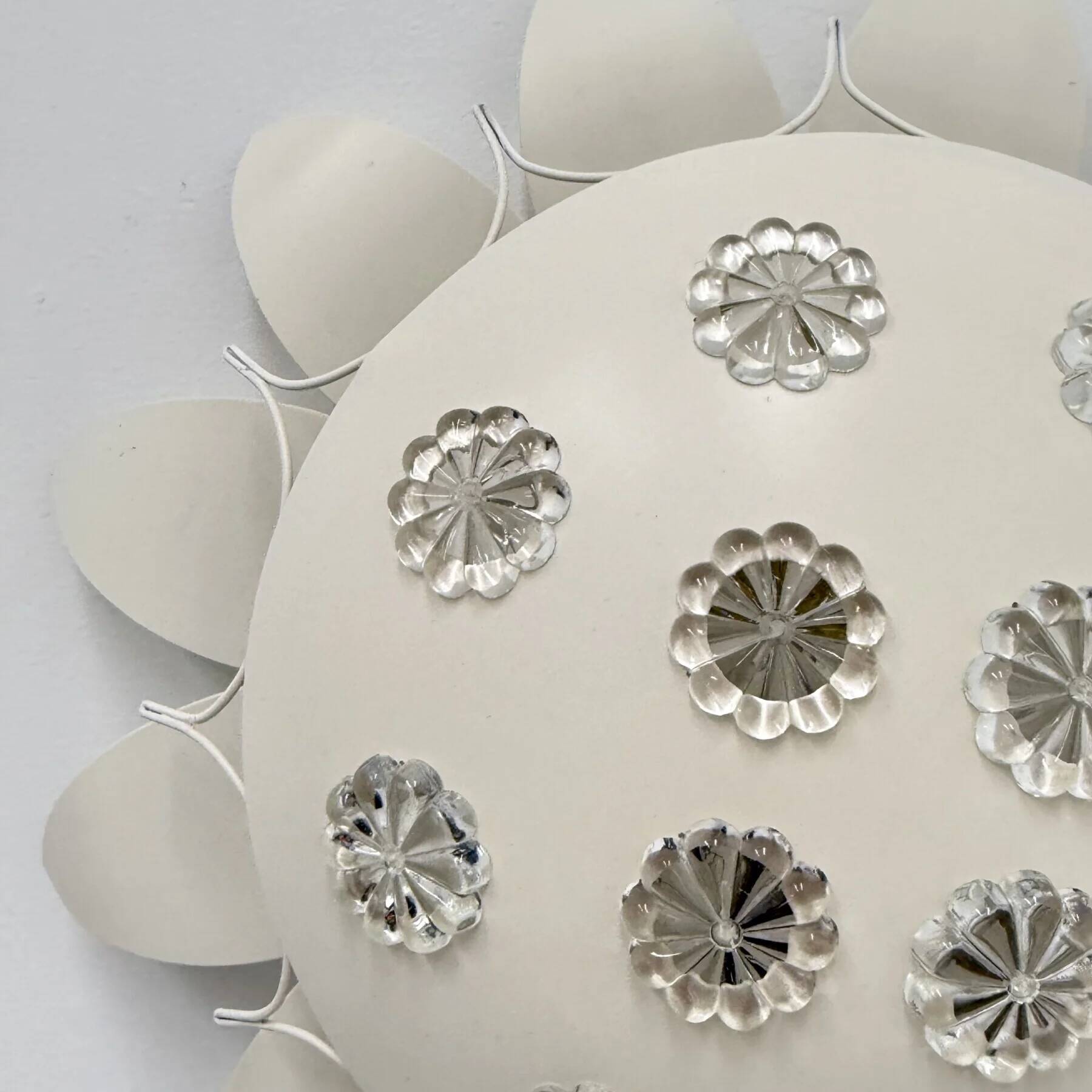 Set of 2 Emil Stejnar wall lamps with flower crystals, 1950s Vienna
