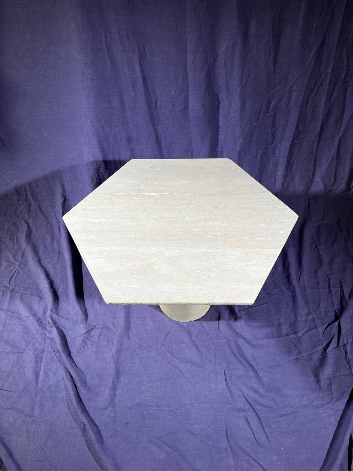 Table basse en travertin pied acier