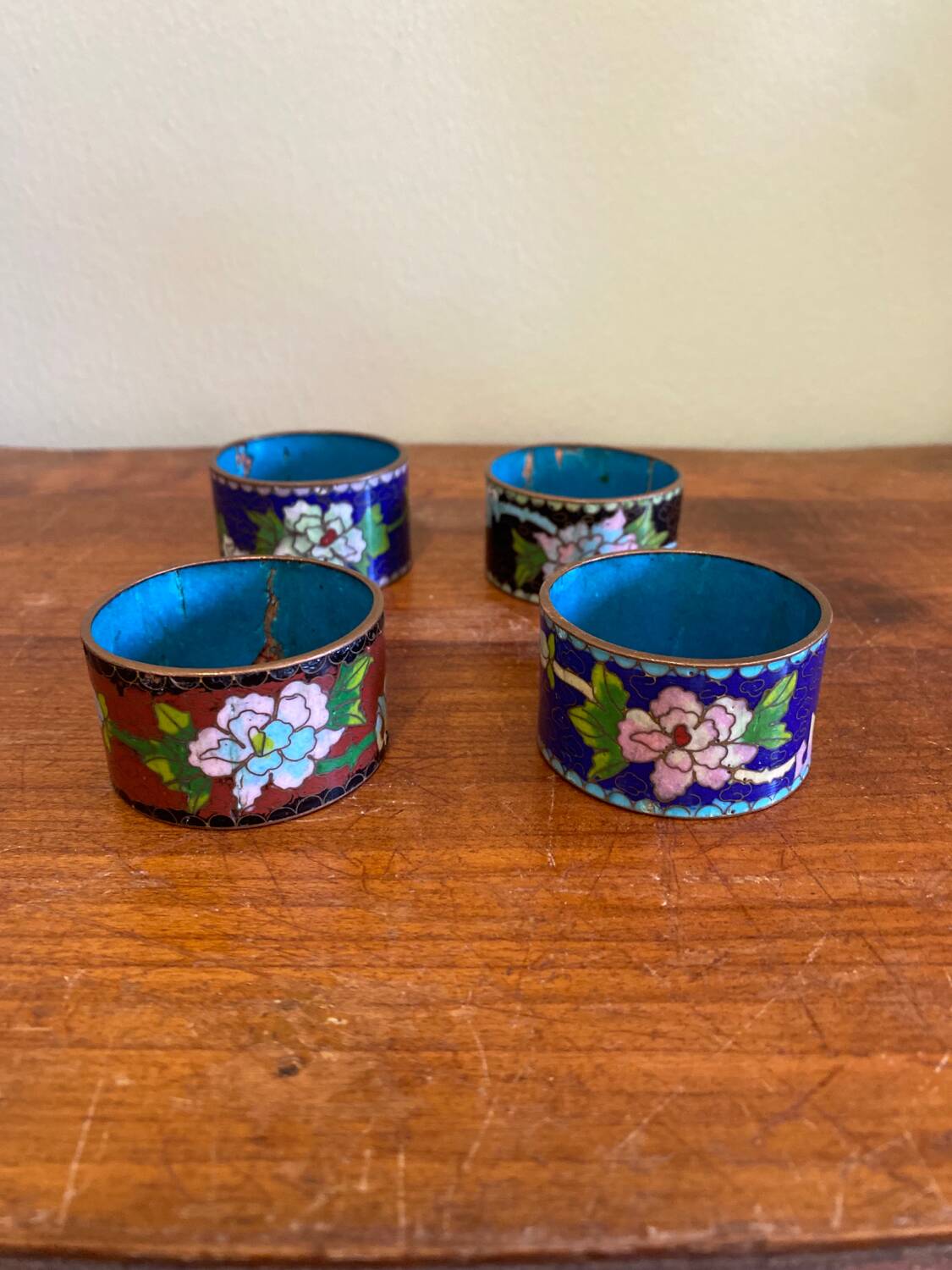 Decorated napkin rings