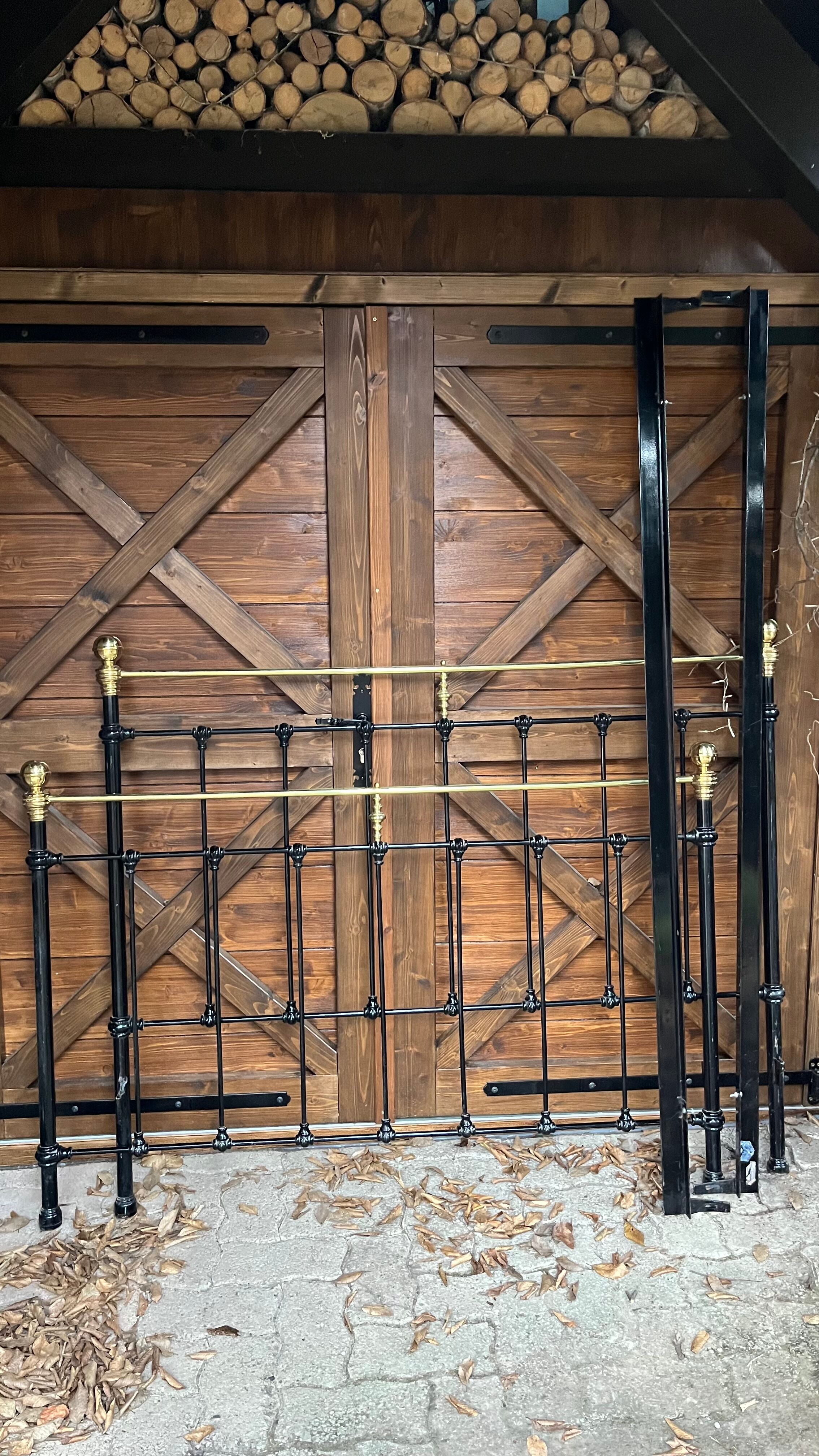 Antique bed 140x190 iron and brass