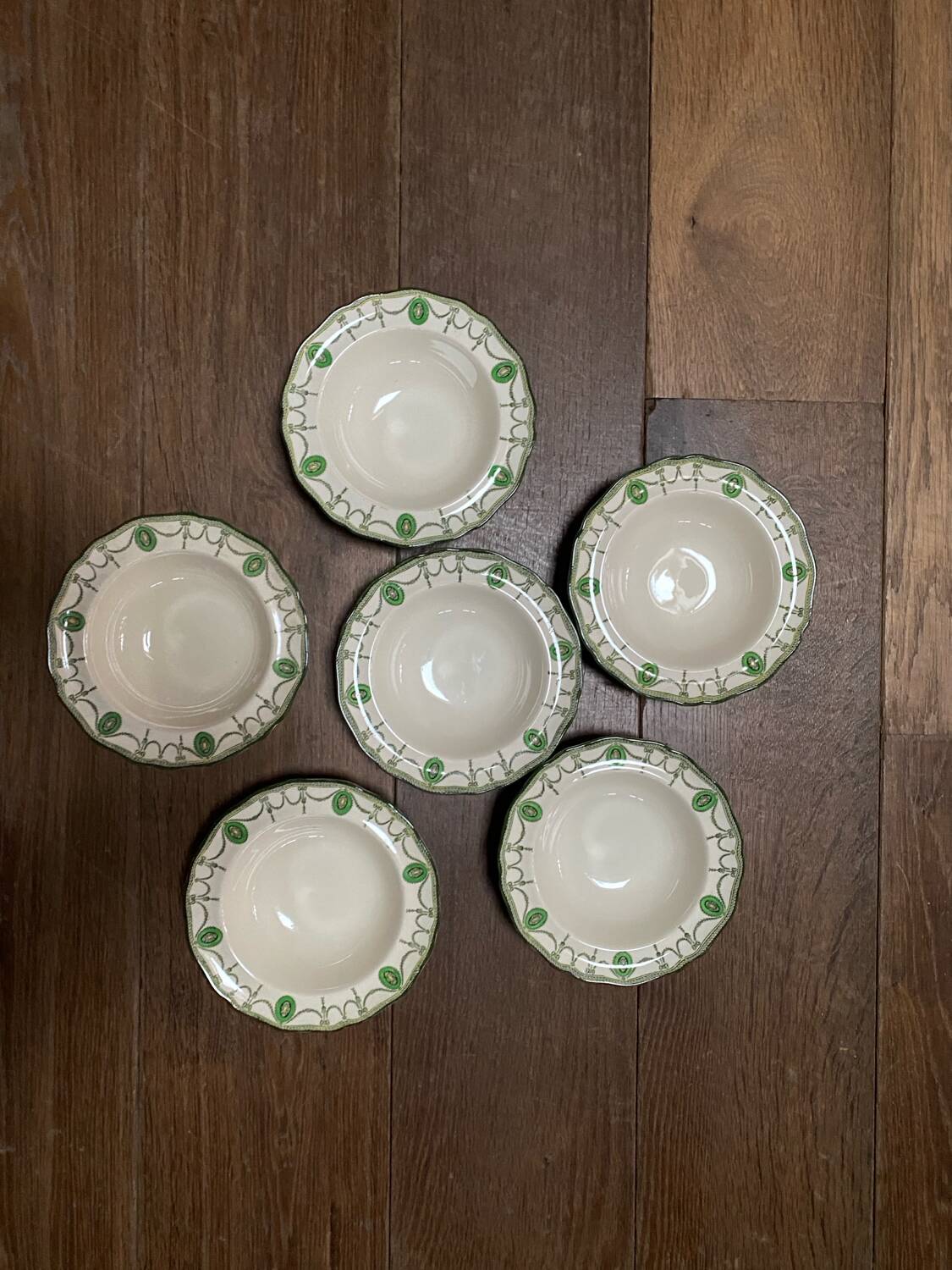 Set of 6 antique Royal Doulton bowls