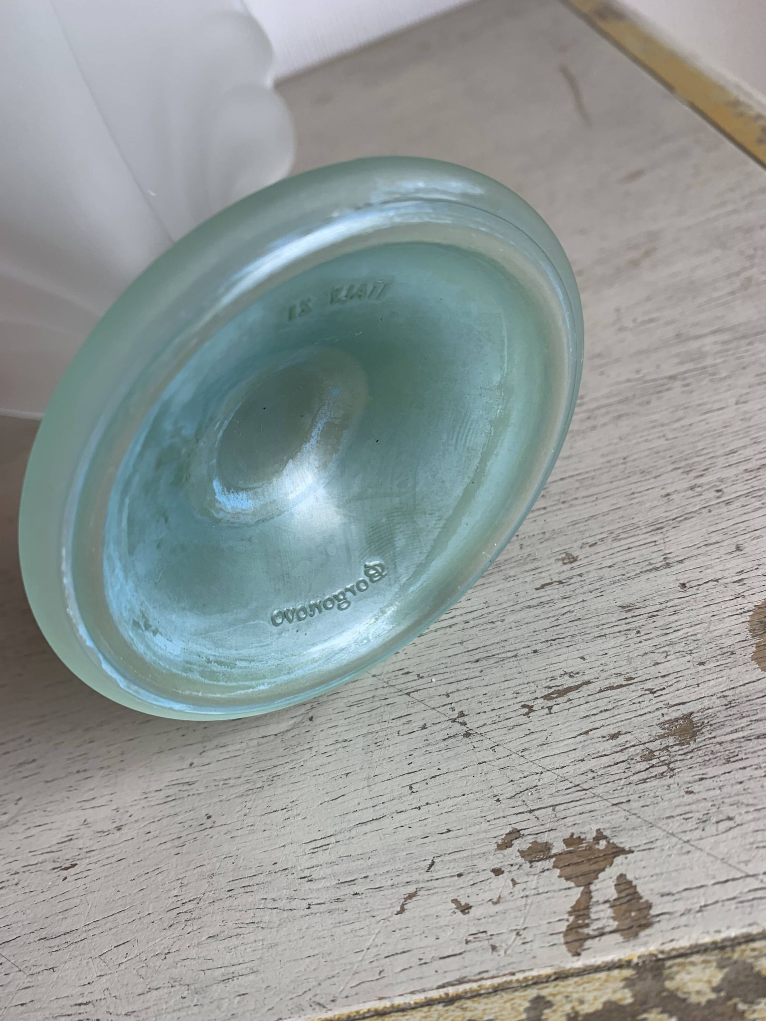 Set of 6 Art Deco dessert bowls in frosted glass with a gradient amber stem.