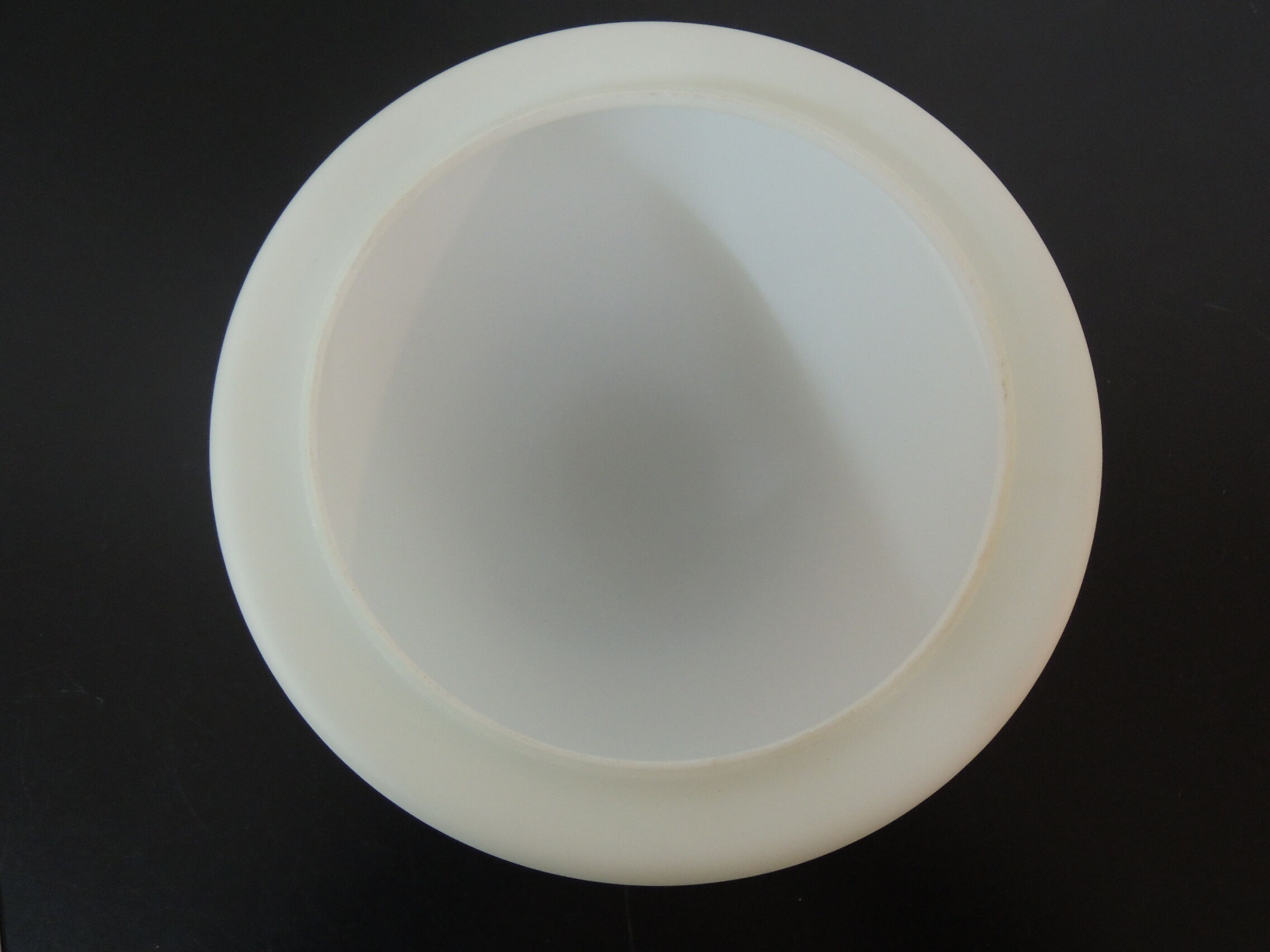 Matte opaline ceiling light