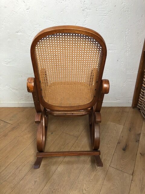Vintage rocking-chair
