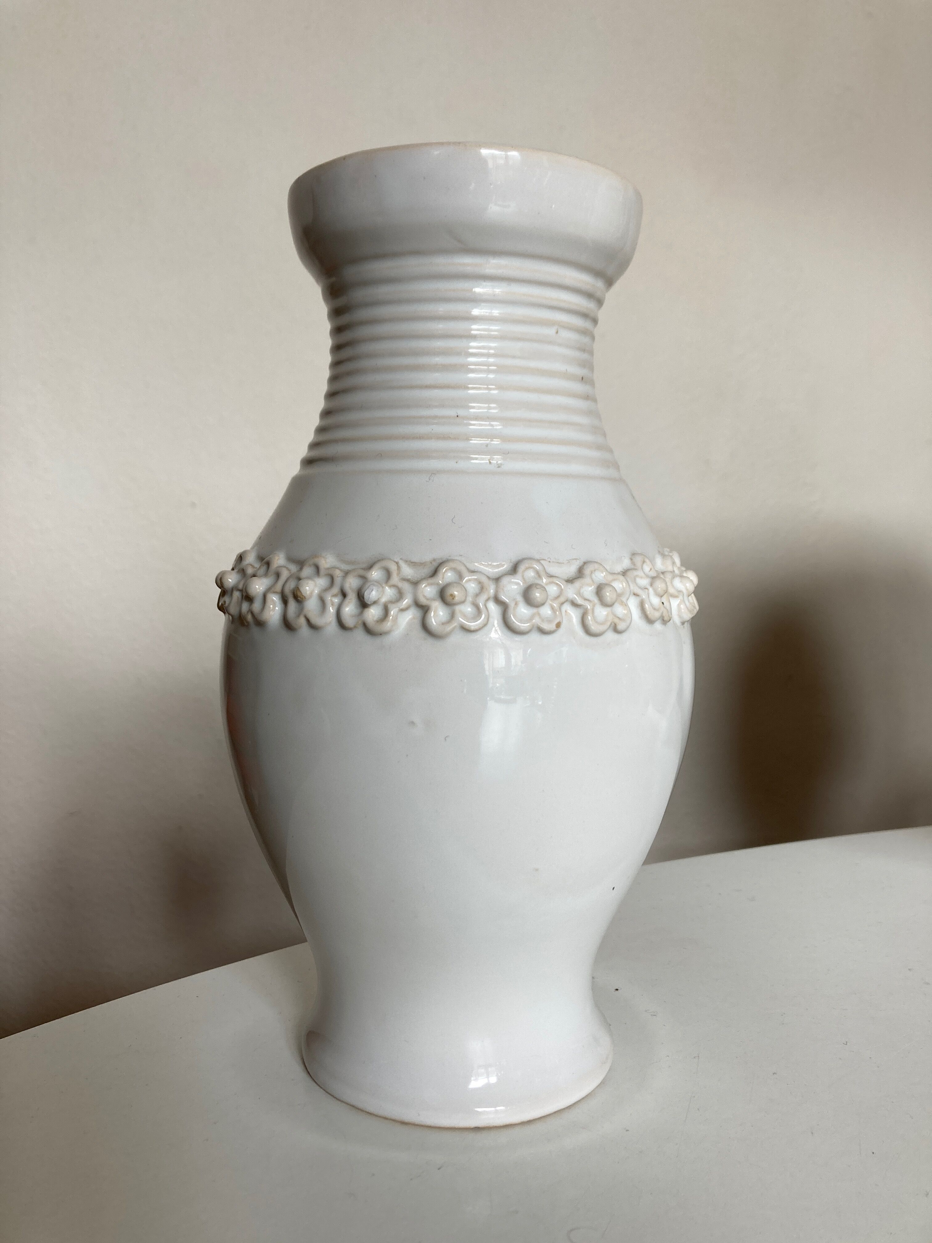 Vase in glazed white earth 1960