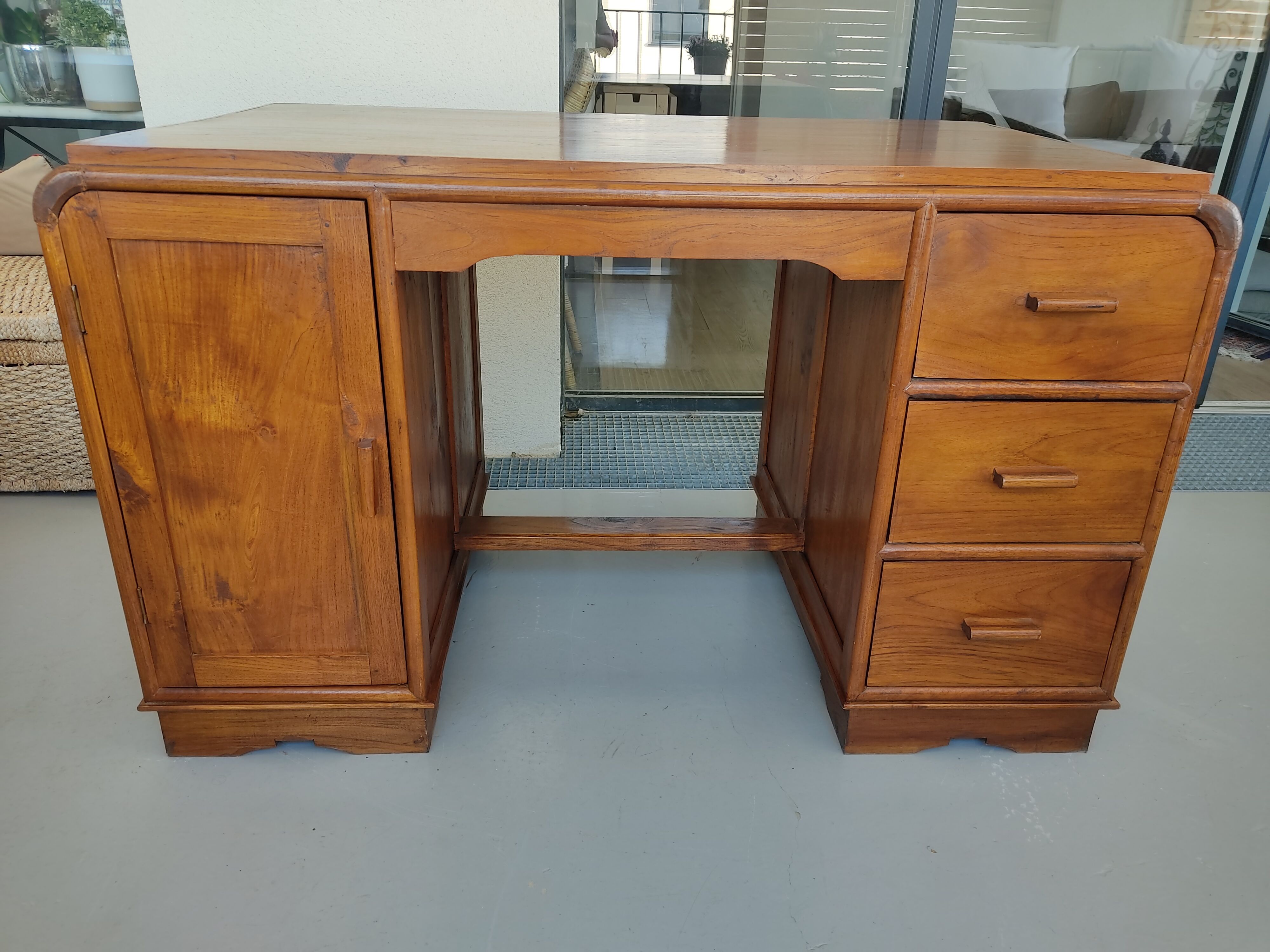 Bureau en bois