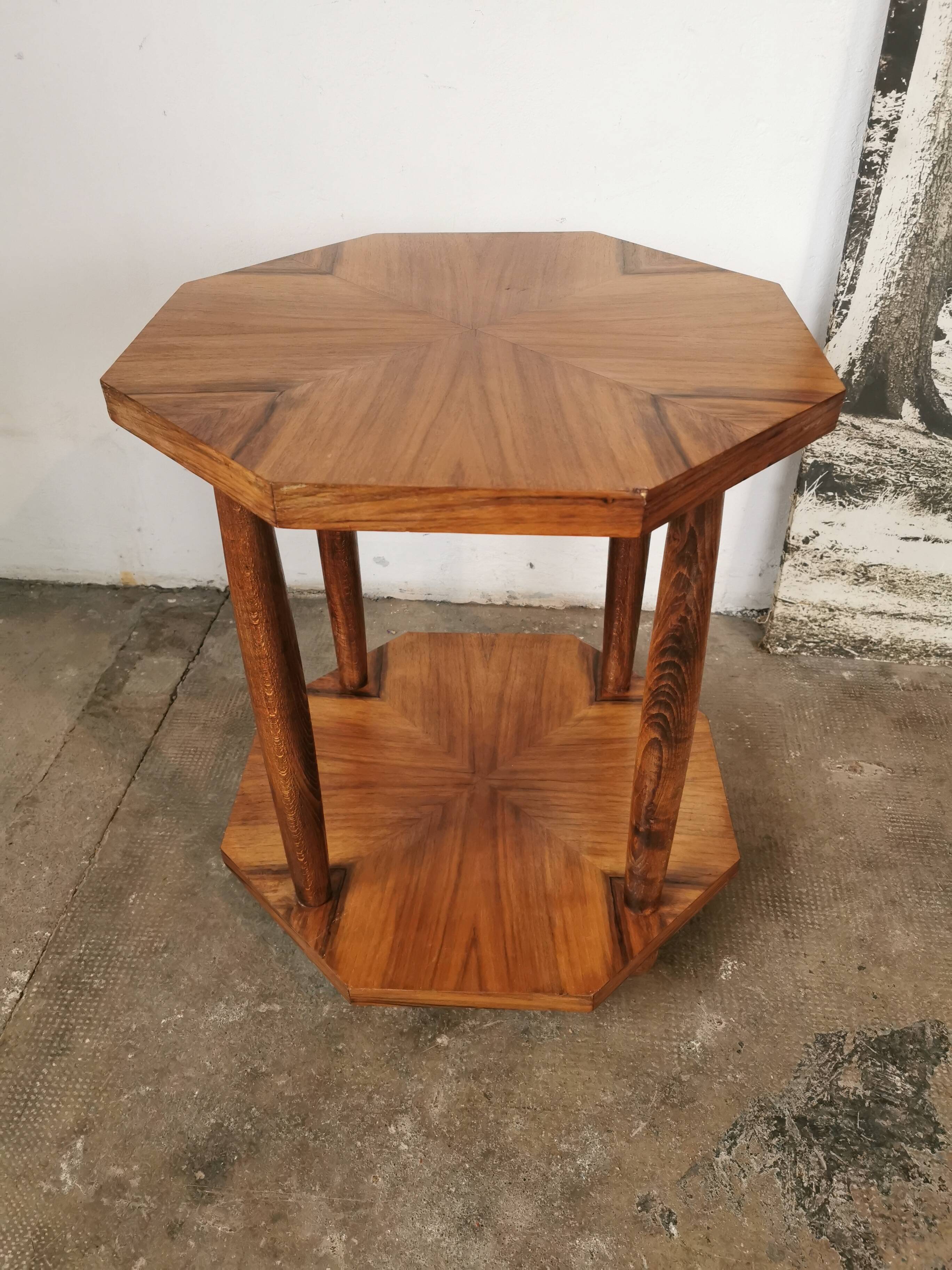Art deco style serving table in walnut veneer