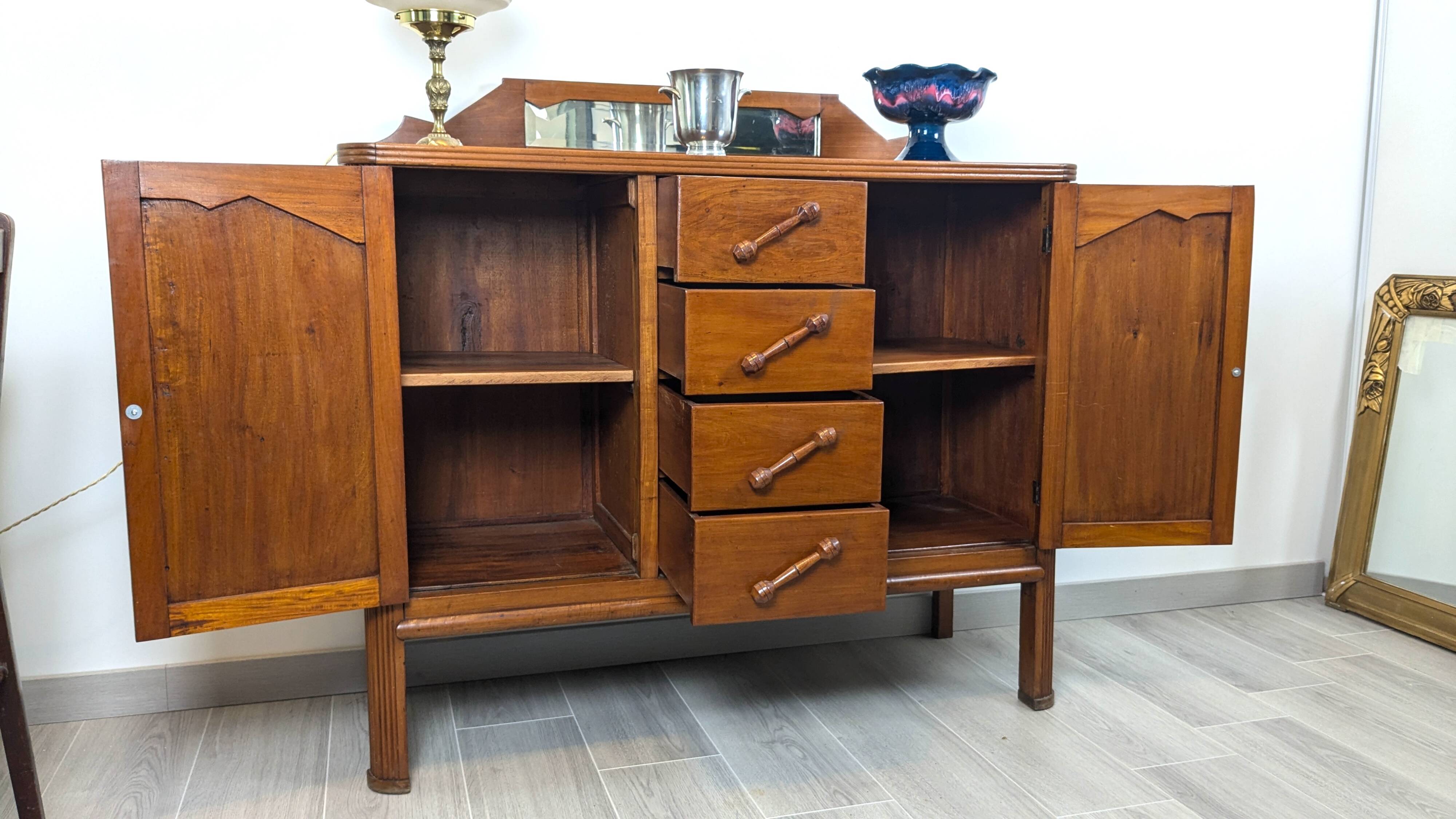 Art Deco mahogany sideboard – 4 drawers, 2 doors, beveled mirror, 1930s