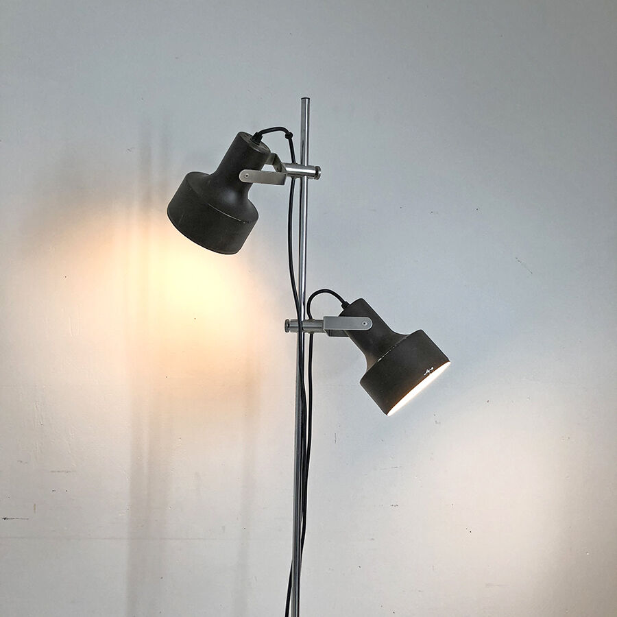 70's vintage lamppost