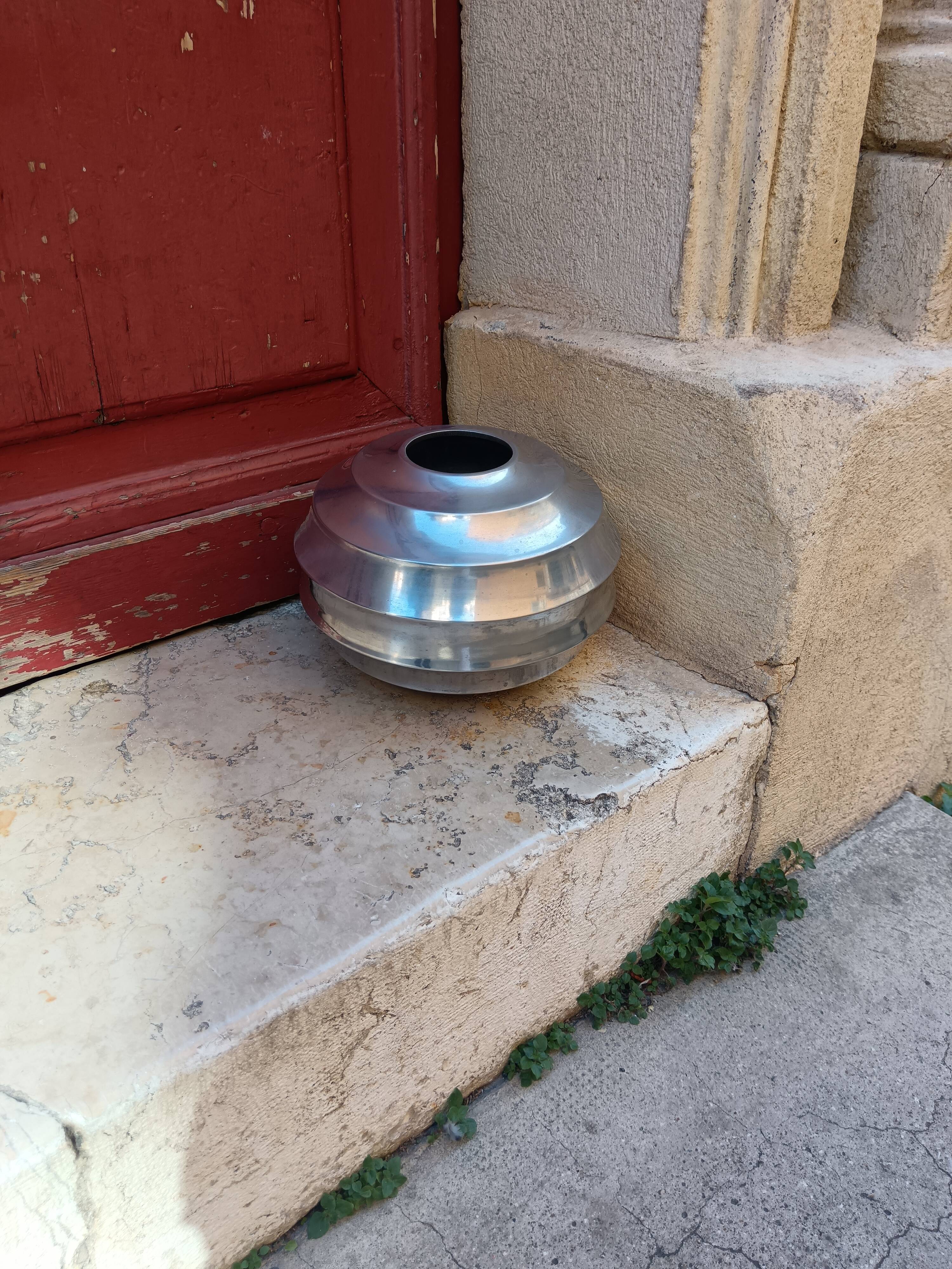 Vintage chrome vase/pot