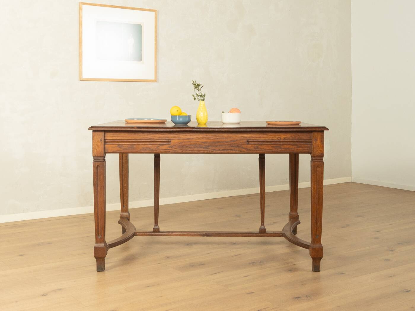 Art Nouveau dining table made of solid oak, Germany, 1910s