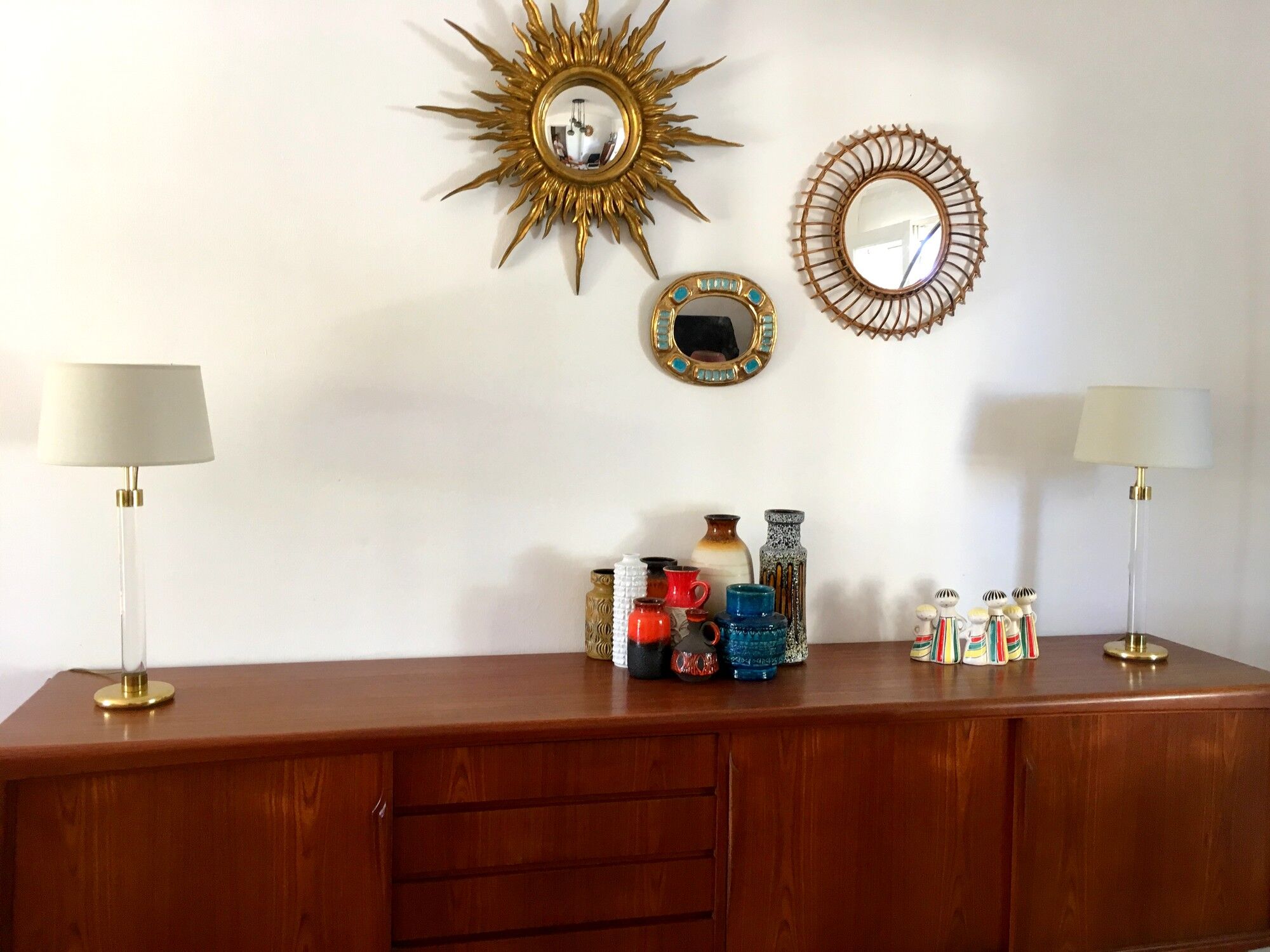 2 70s vintage Plexiglas lamps